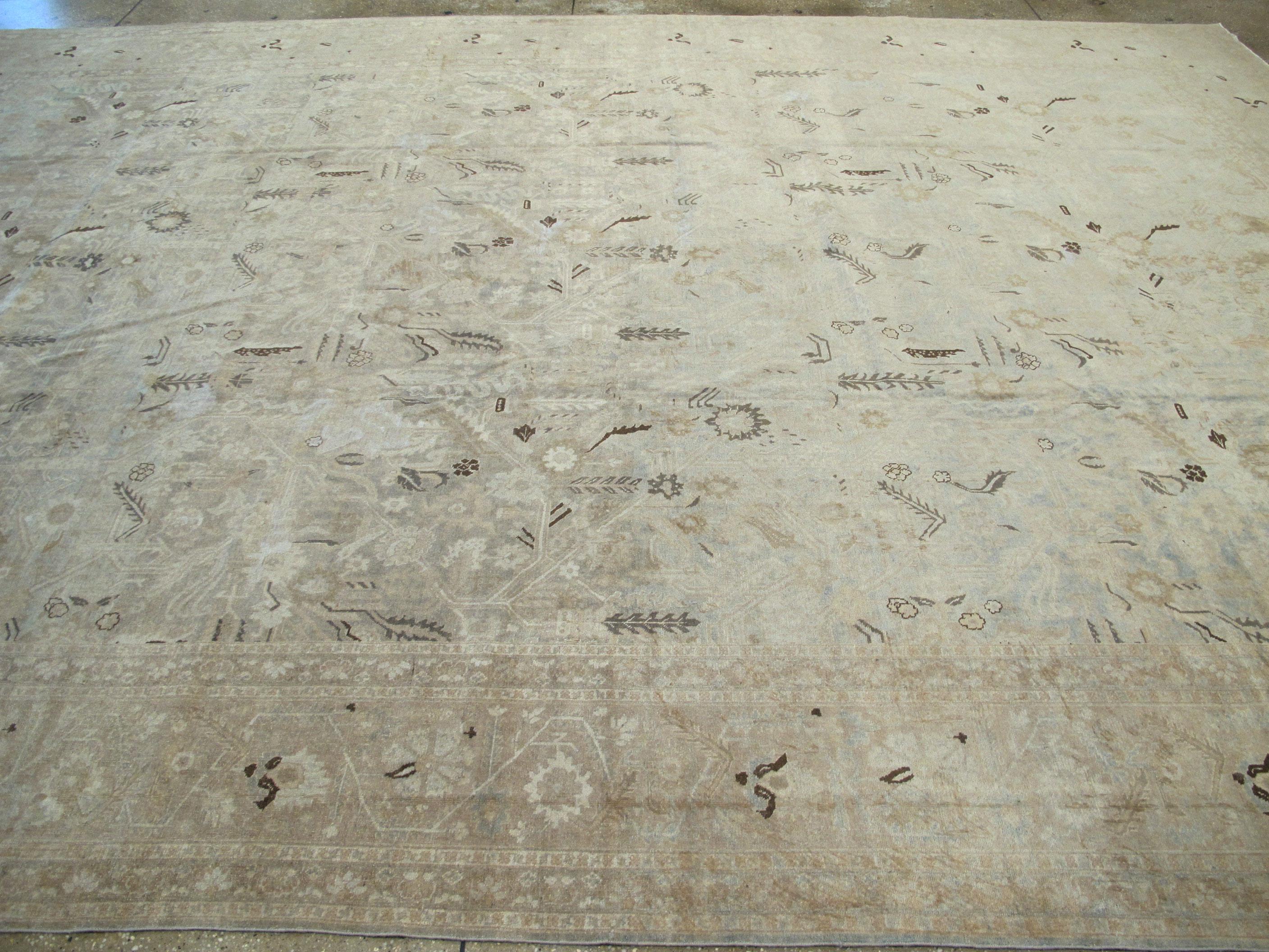 Antique Persian Tabriz Carpet 3