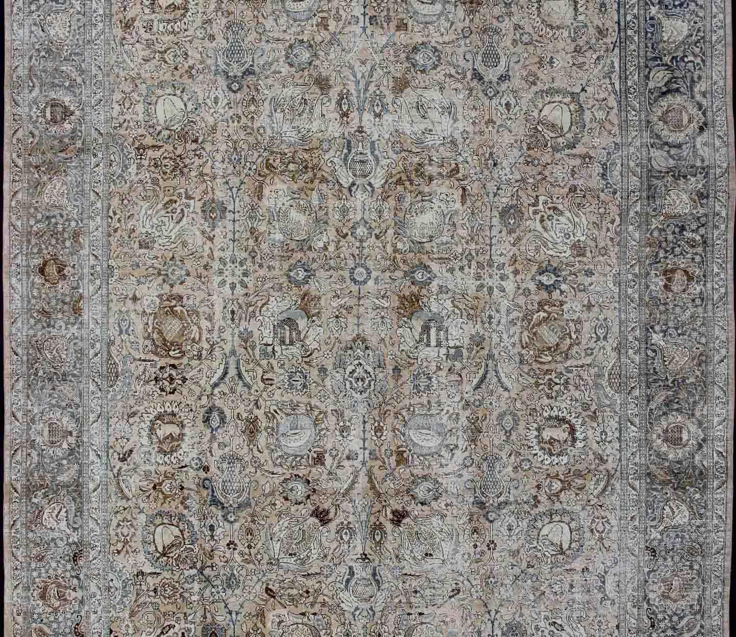 Noué à la main Tapis persan ancien Tabriz All Over Design  in Steal Blue, Tan & Brown Tones en vente
