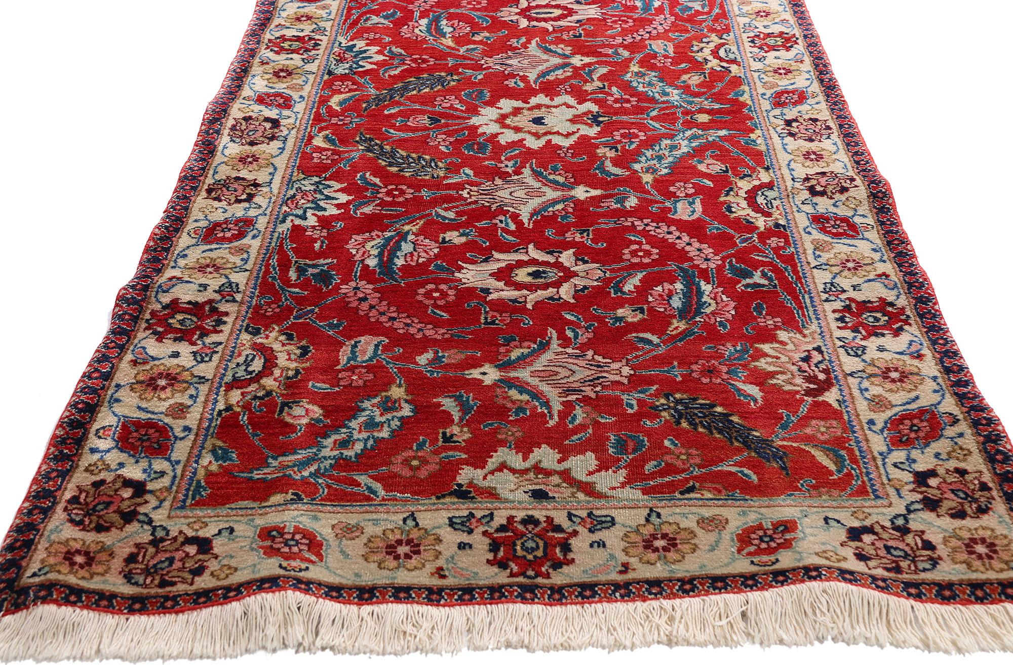 Antique Persian Tabriz Carpet with Traditional Style In Good Condition For Sale In Dallas, TX