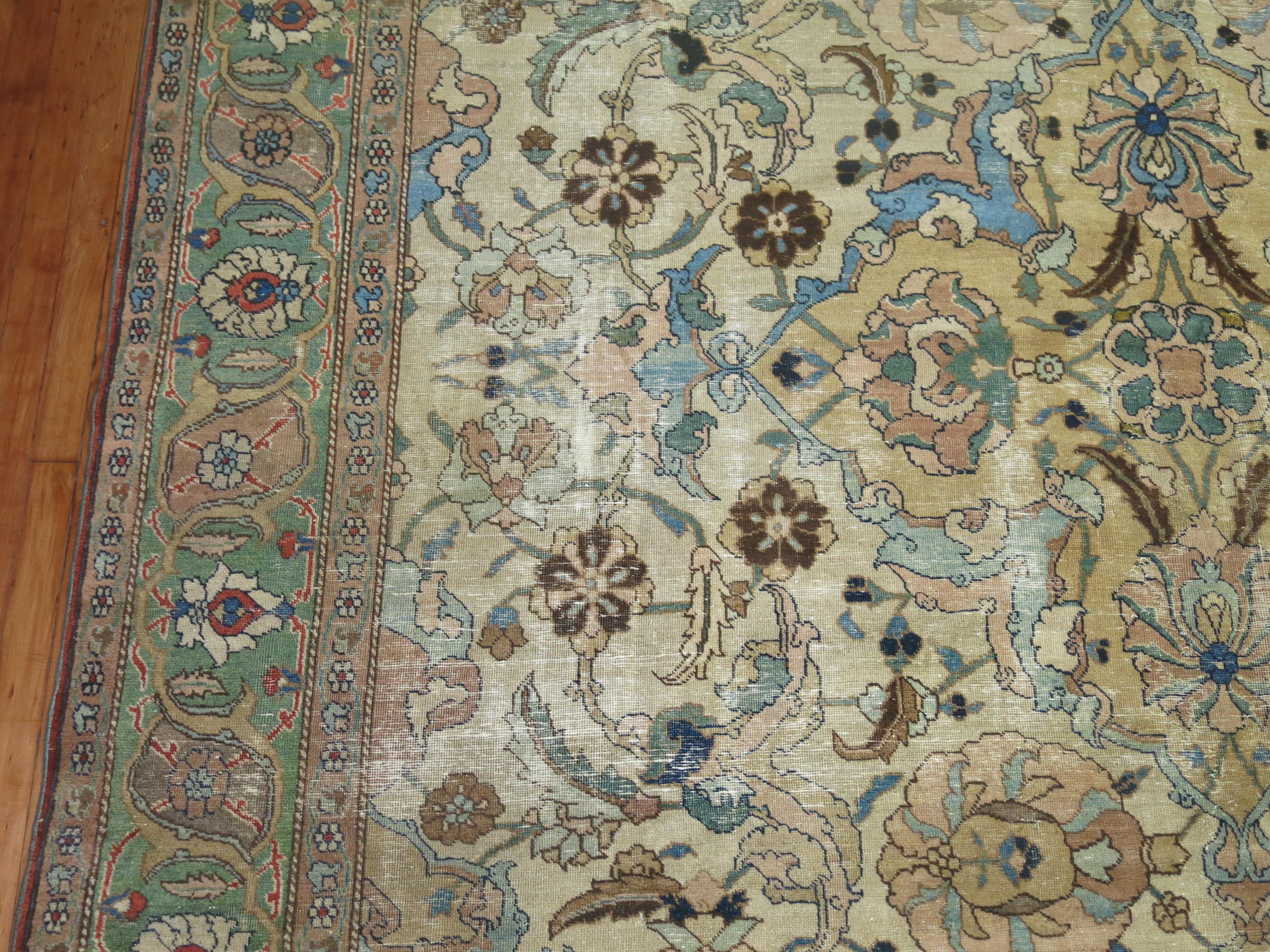 Antique Persian Tabriz Decorative Room Size Rug In Good Condition For Sale In New York, NY