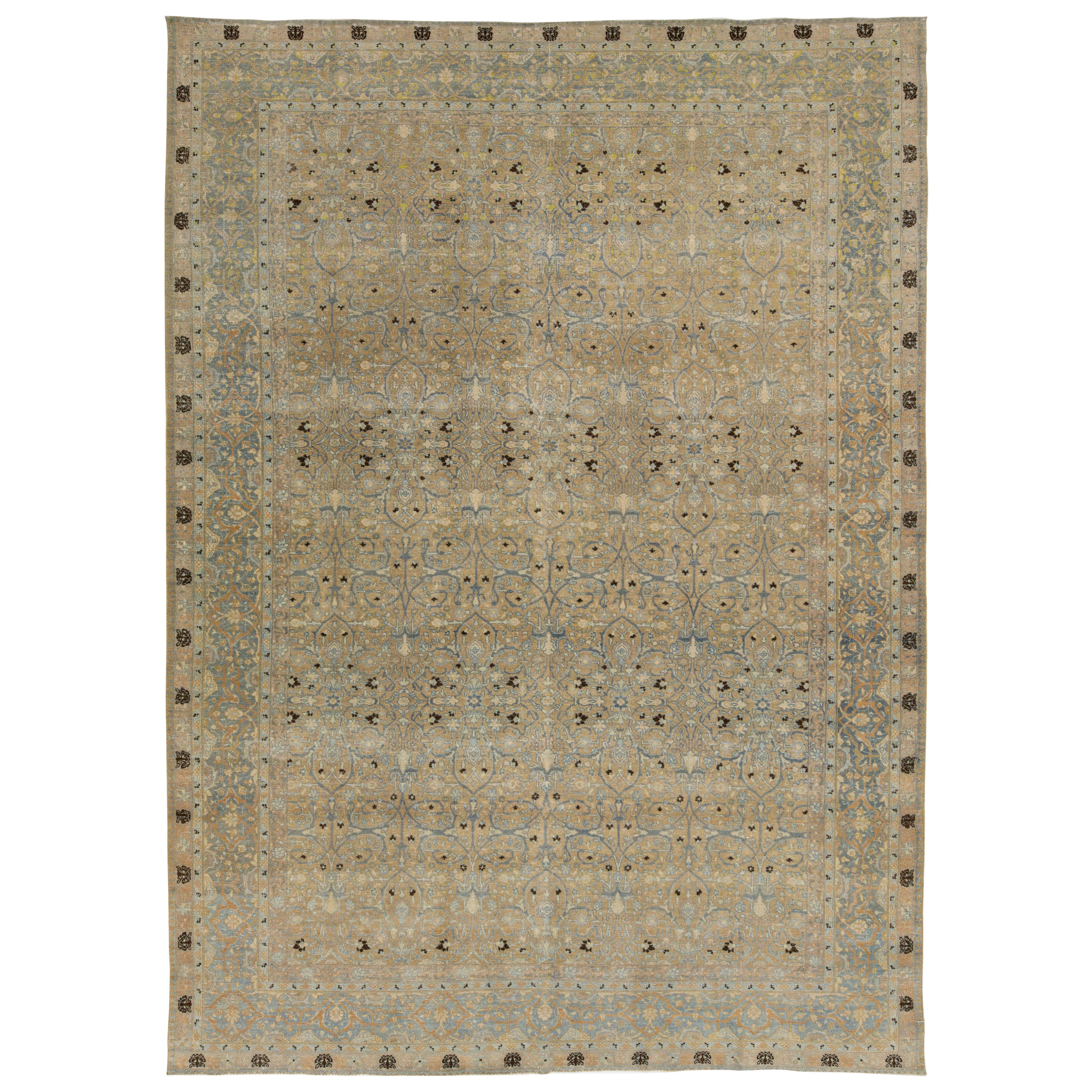 Ancien tapis persan en laine de Tabriz Design/One floral dans des tons sourds