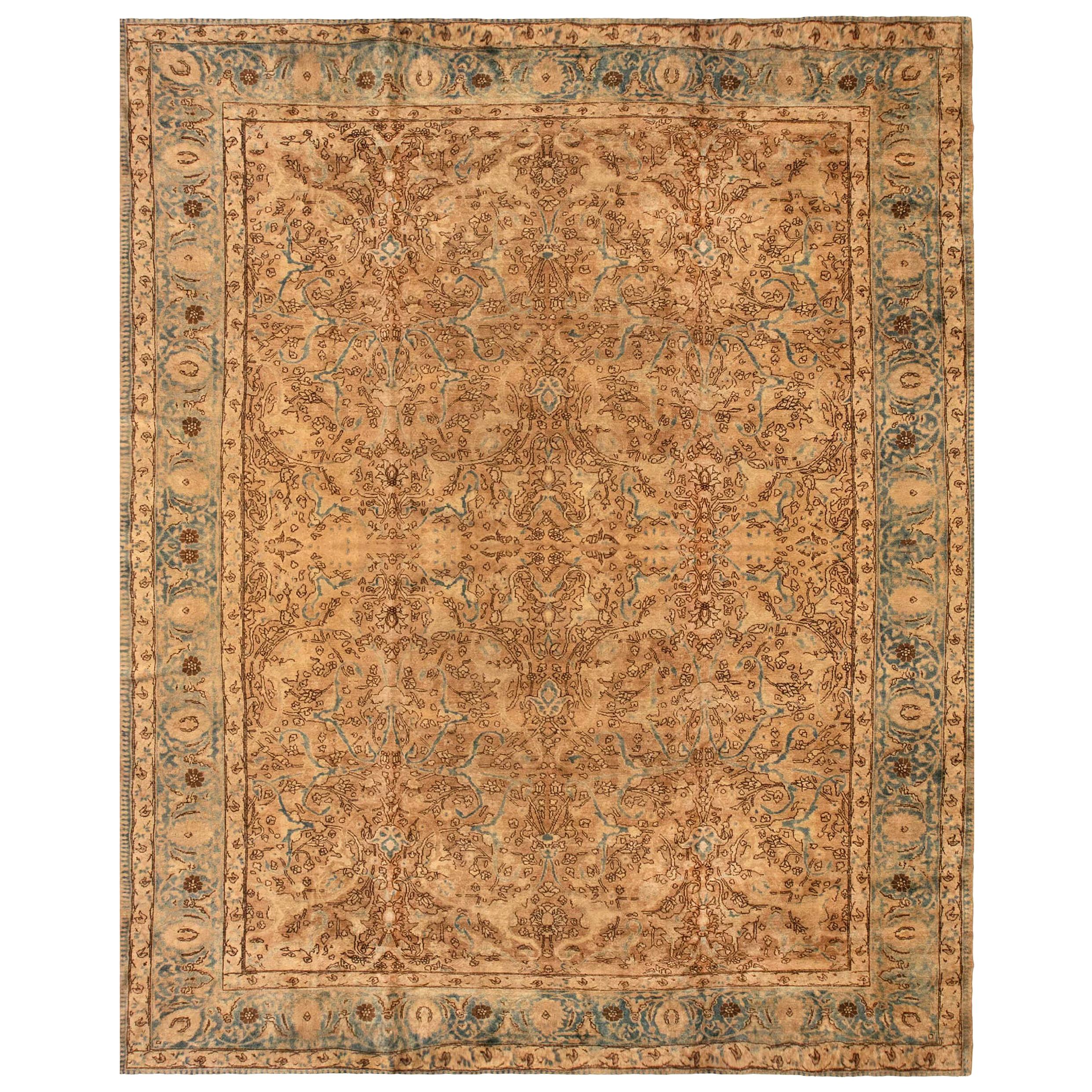Tapis persan ancien Tabriz en laine à fleurs fait à la main Doris Leslie Blau