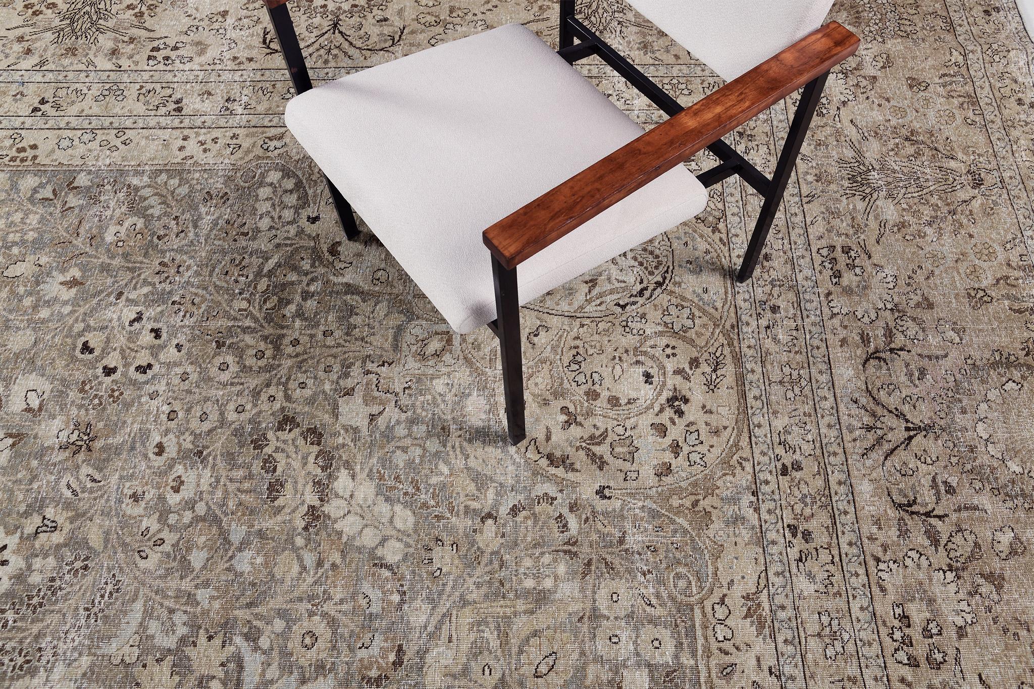 Numero del tappeto
32035
Dimensione
12' 10