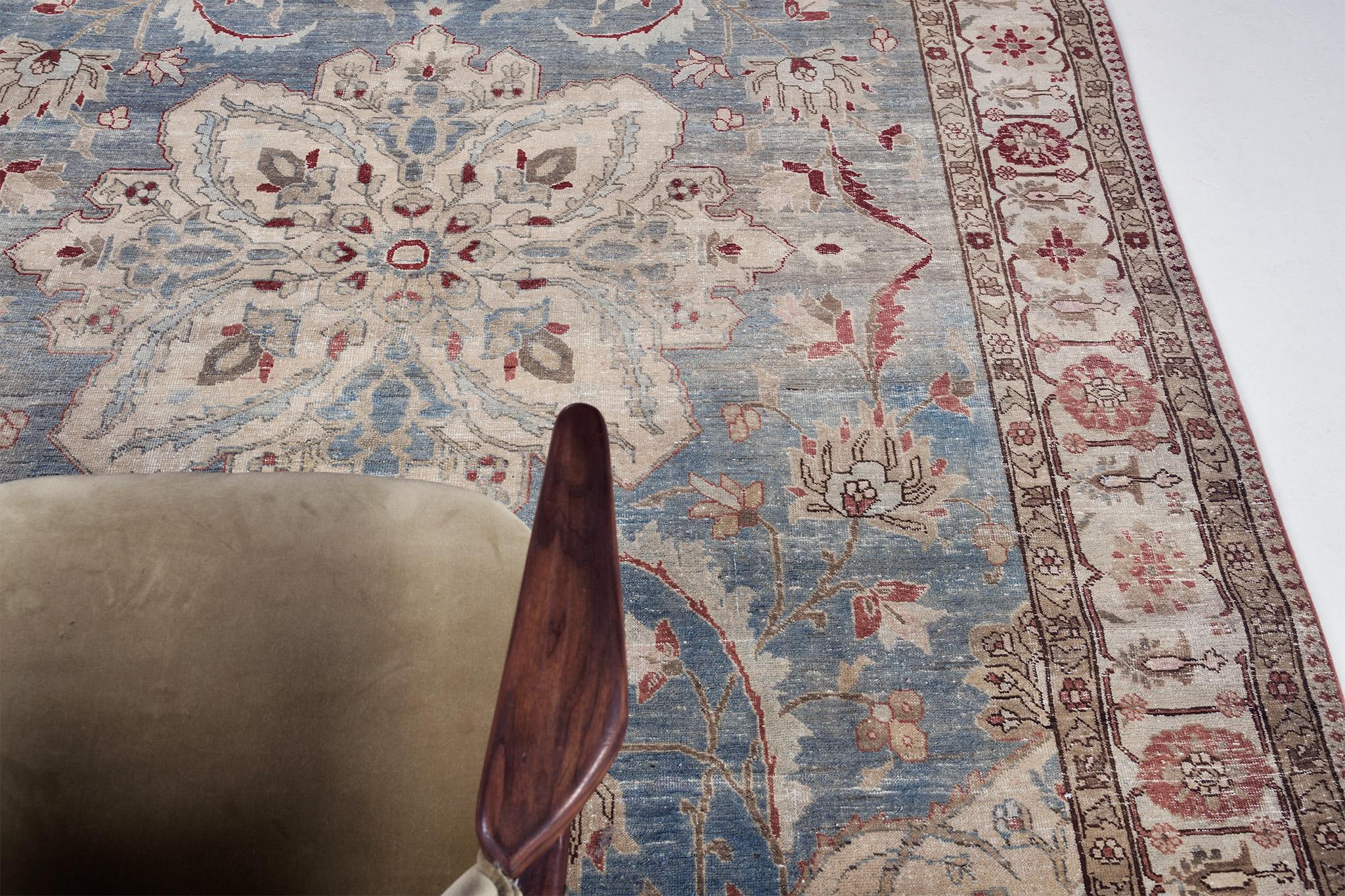 Antiker persischer Täbris (Persisch) im Angebot