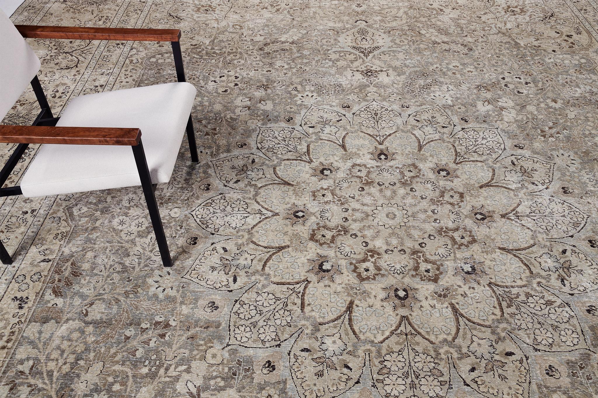 Annodato a mano Tabriz persiano antico in vendita