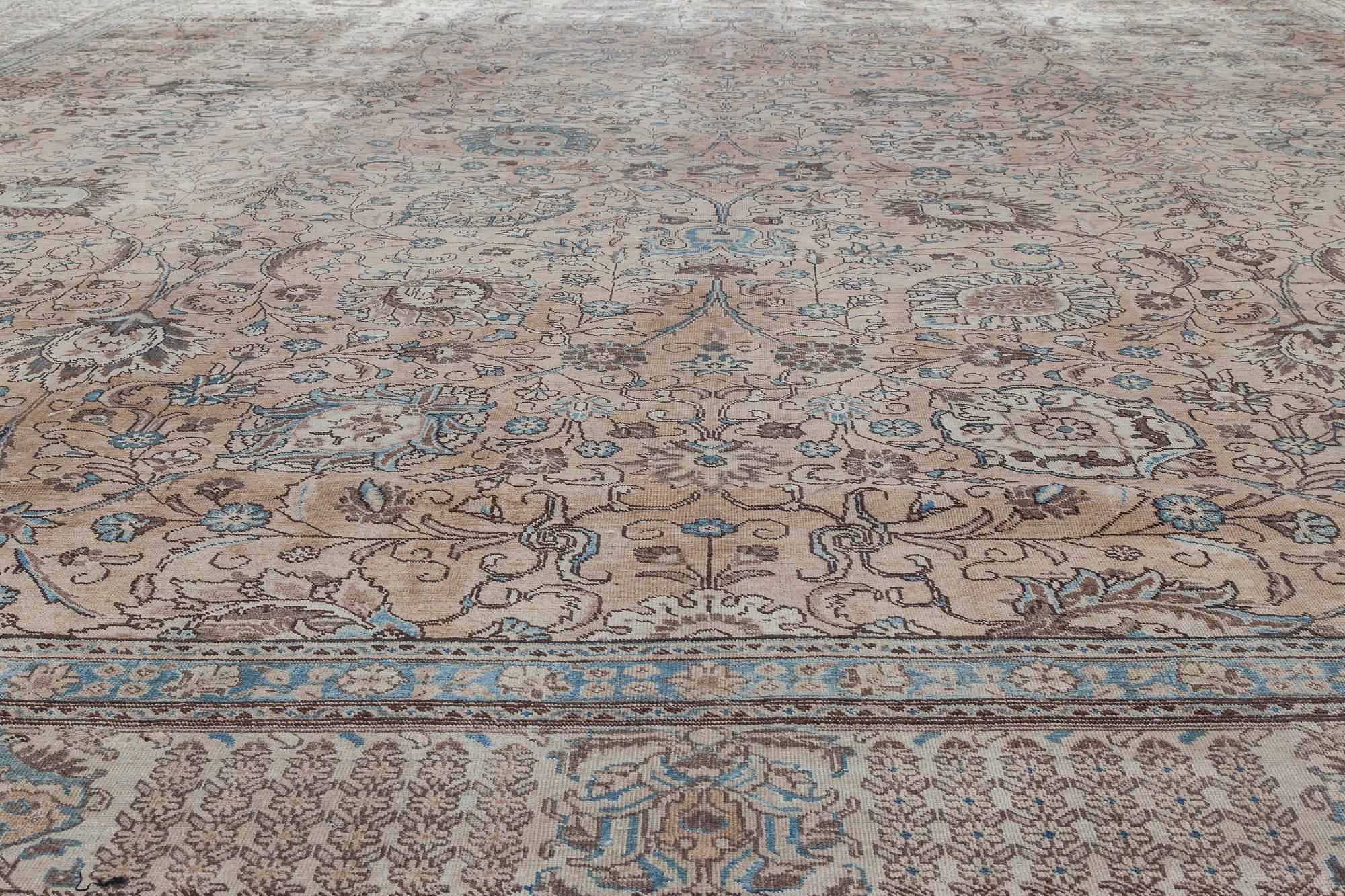 Authentic 19th Century Persian Tabriz Rug In Good Condition For Sale In New York, NY