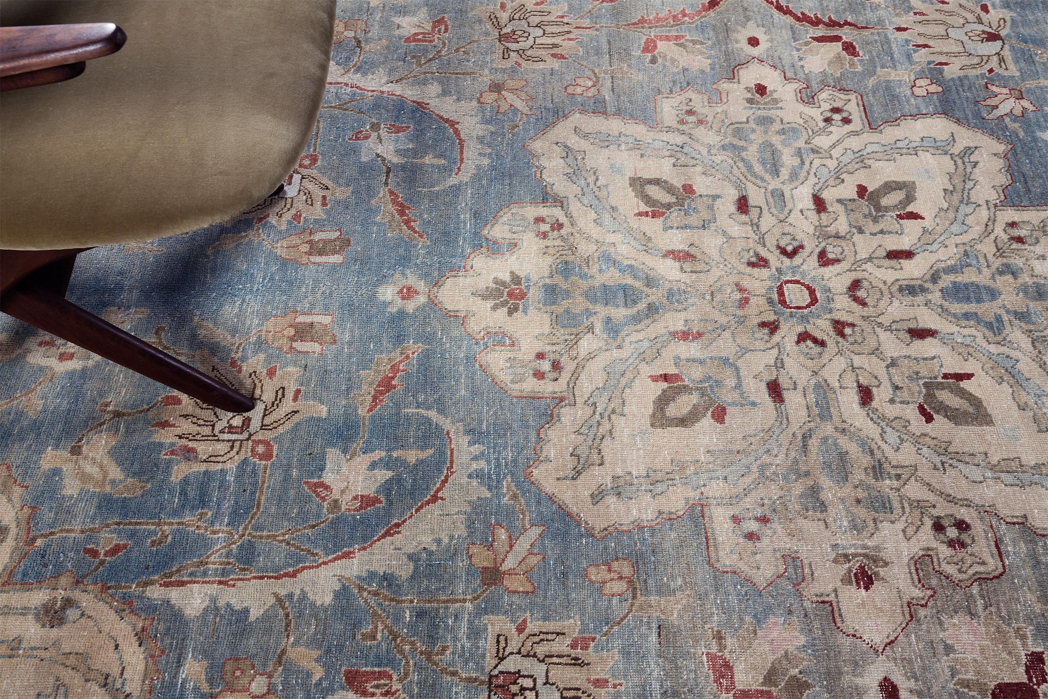 Antiker persischer Täbris (Wolle) im Angebot