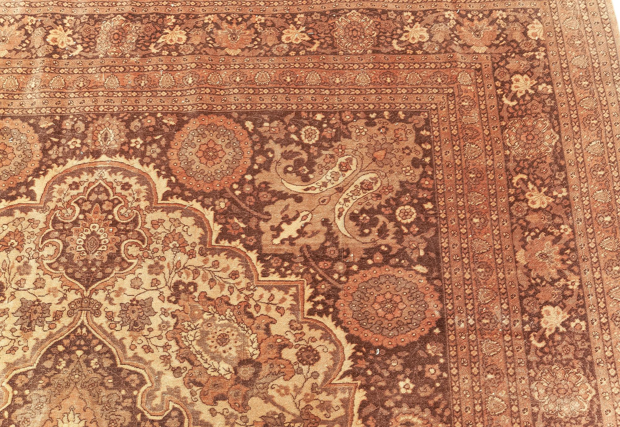 Antique Persian Tabriz Hand-Knotted Wool Rug In Good Condition For Sale In New York, NY