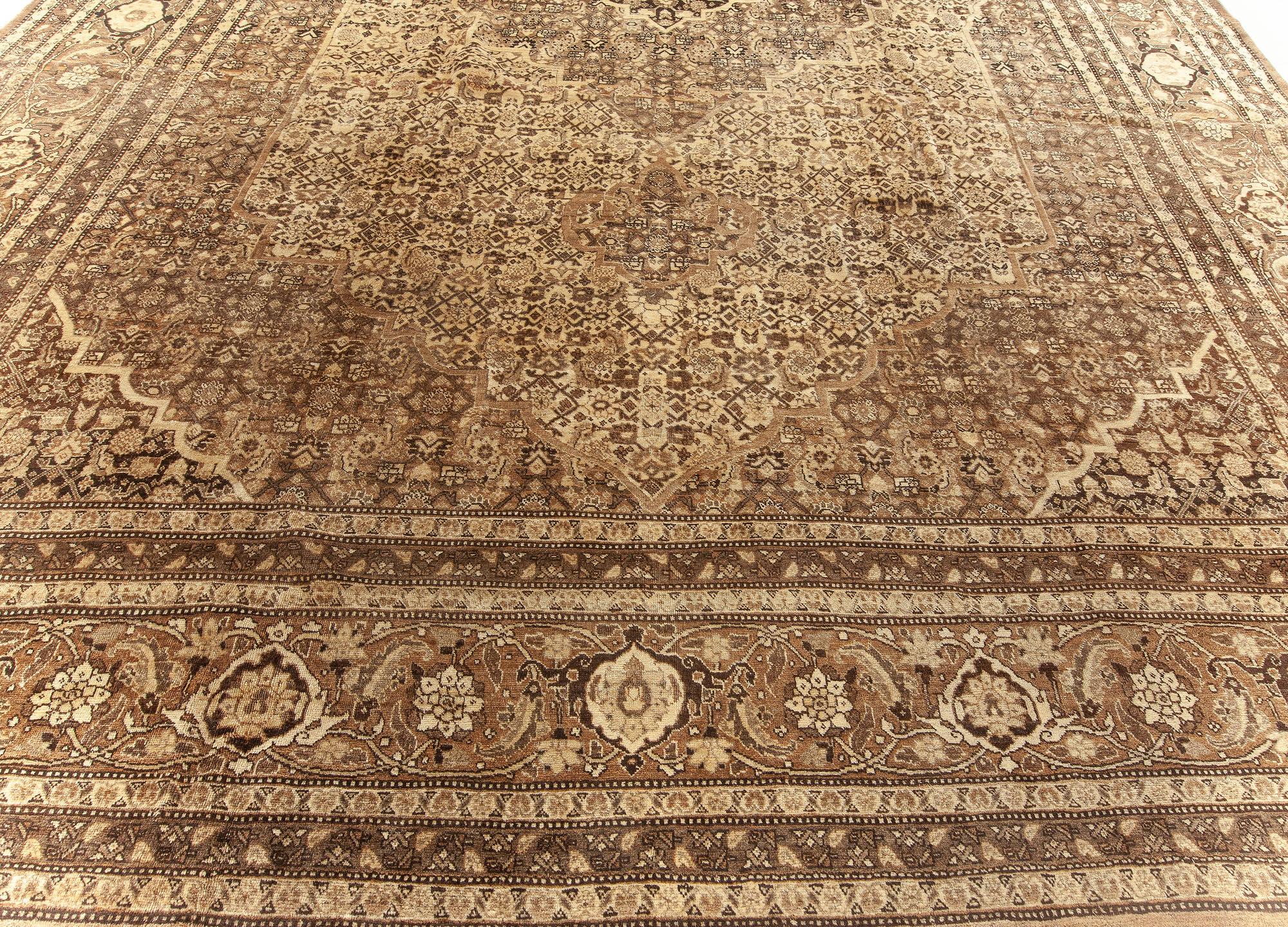 Antique Persian Tabriz Hand Knotted Wool Rug In Good Condition For Sale In New York, NY