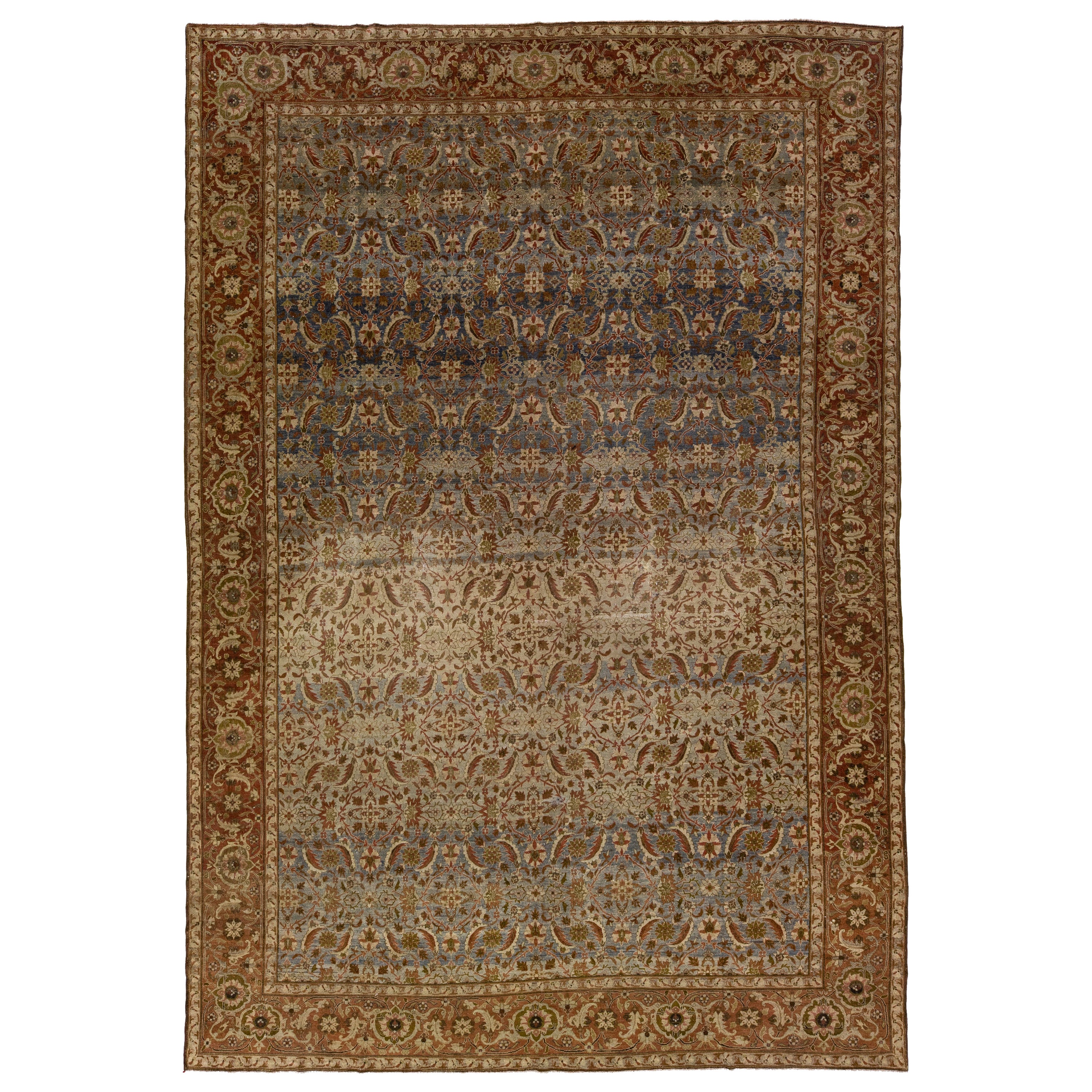 Ancien tapis persan de Tabriz en laine brun clair à motifs floraux, fait à la main