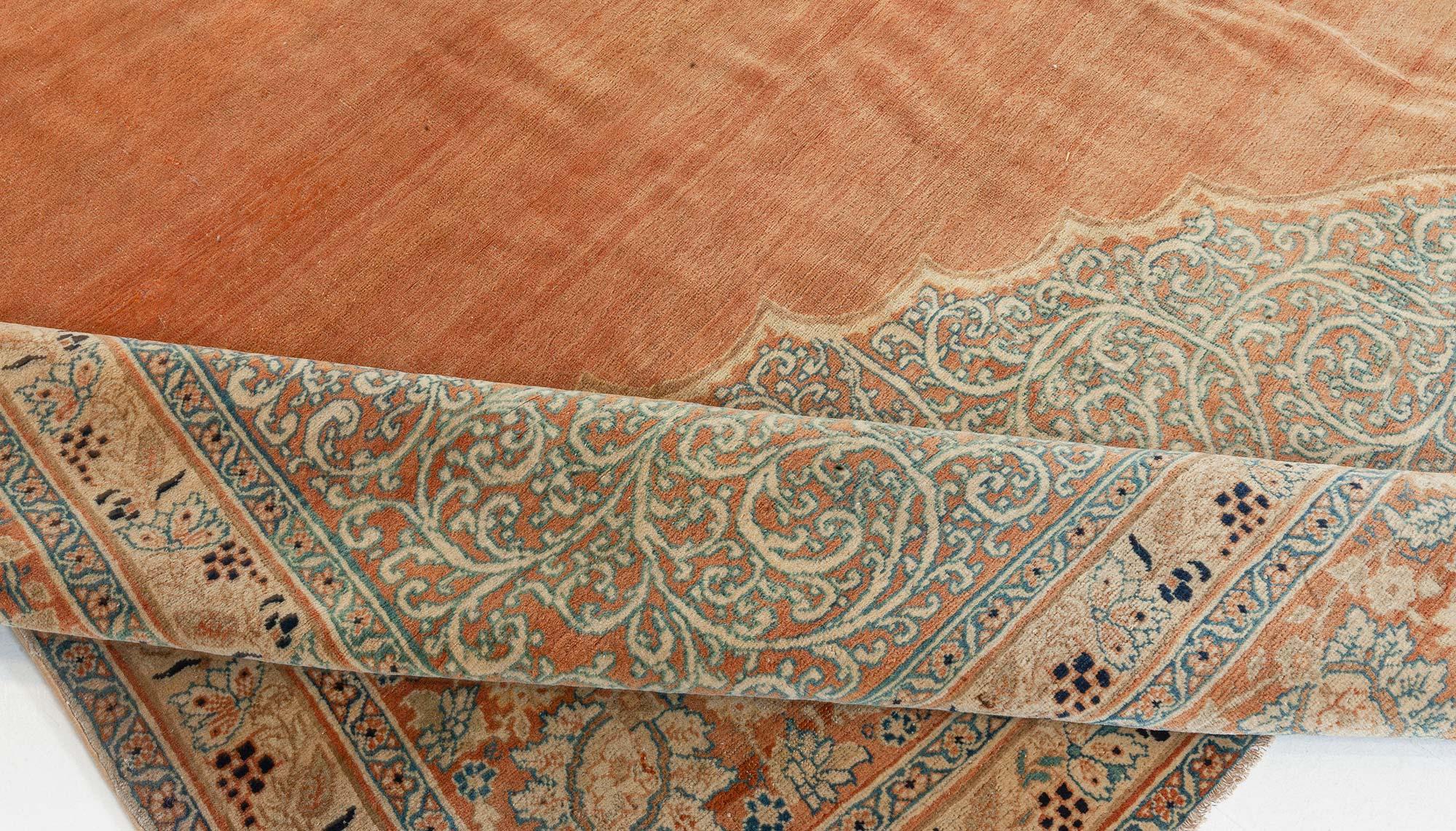 Antiker persischer Wollteppich Tabriz Handmade (Persisch) im Angebot