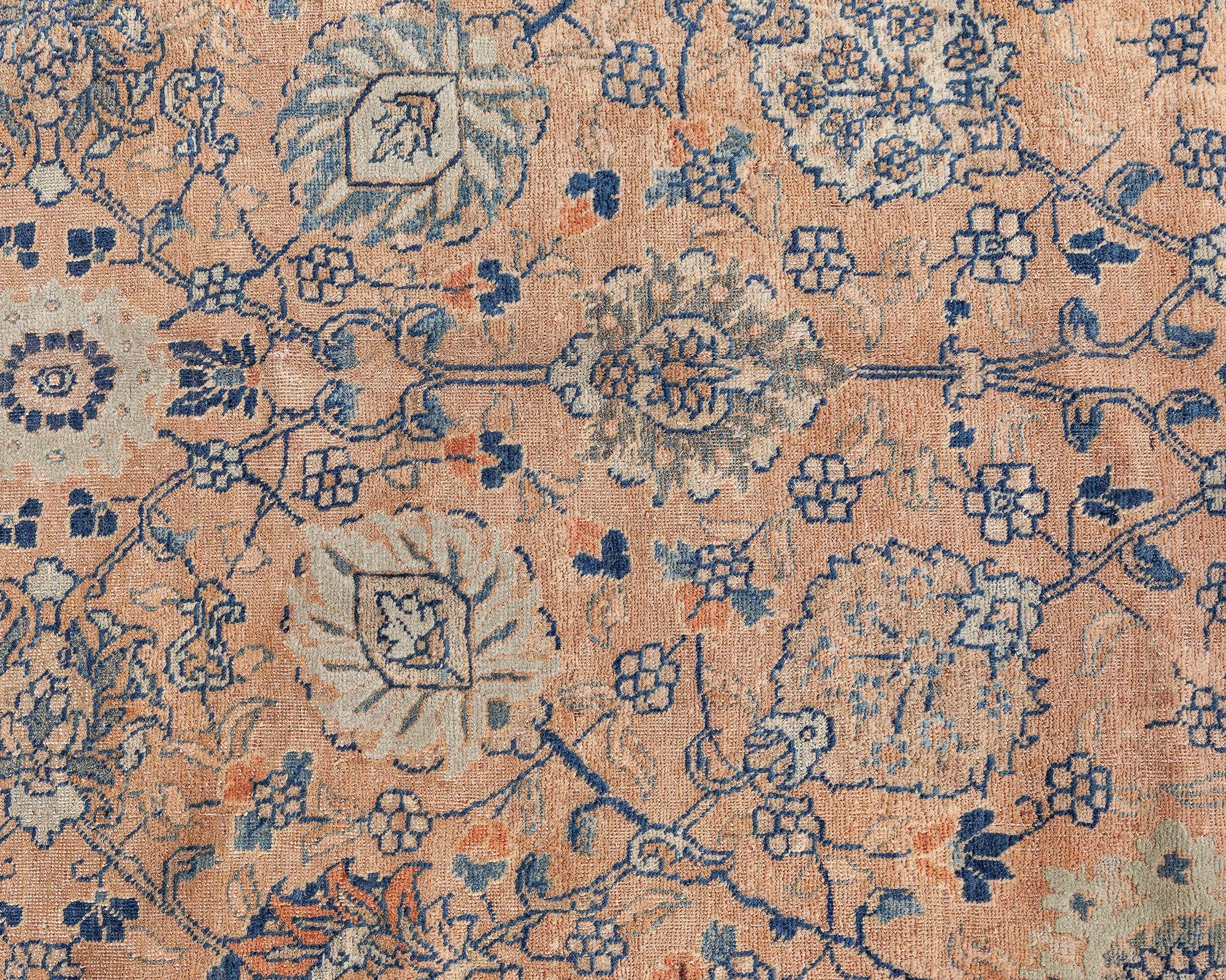 Tissé à la main Tapis persan Tabriz ancien en laine tissé à la main Doris Leslie Blau en vente