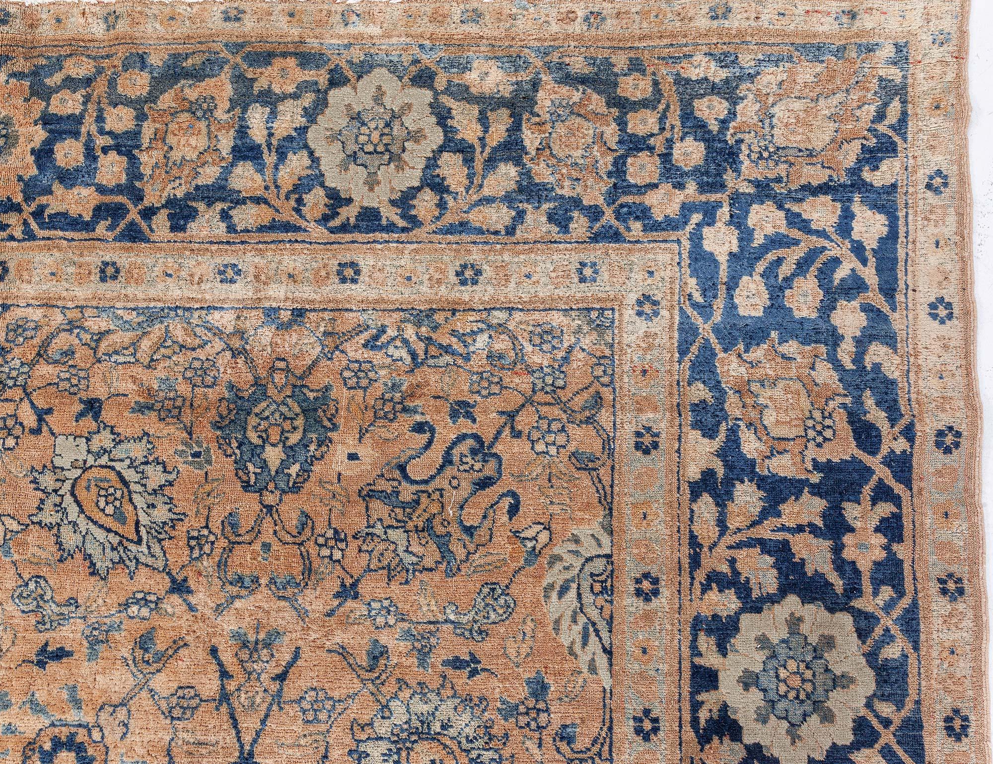 20ième siècle Tapis persan Tabriz ancien en laine tissé à la main Doris Leslie Blau en vente