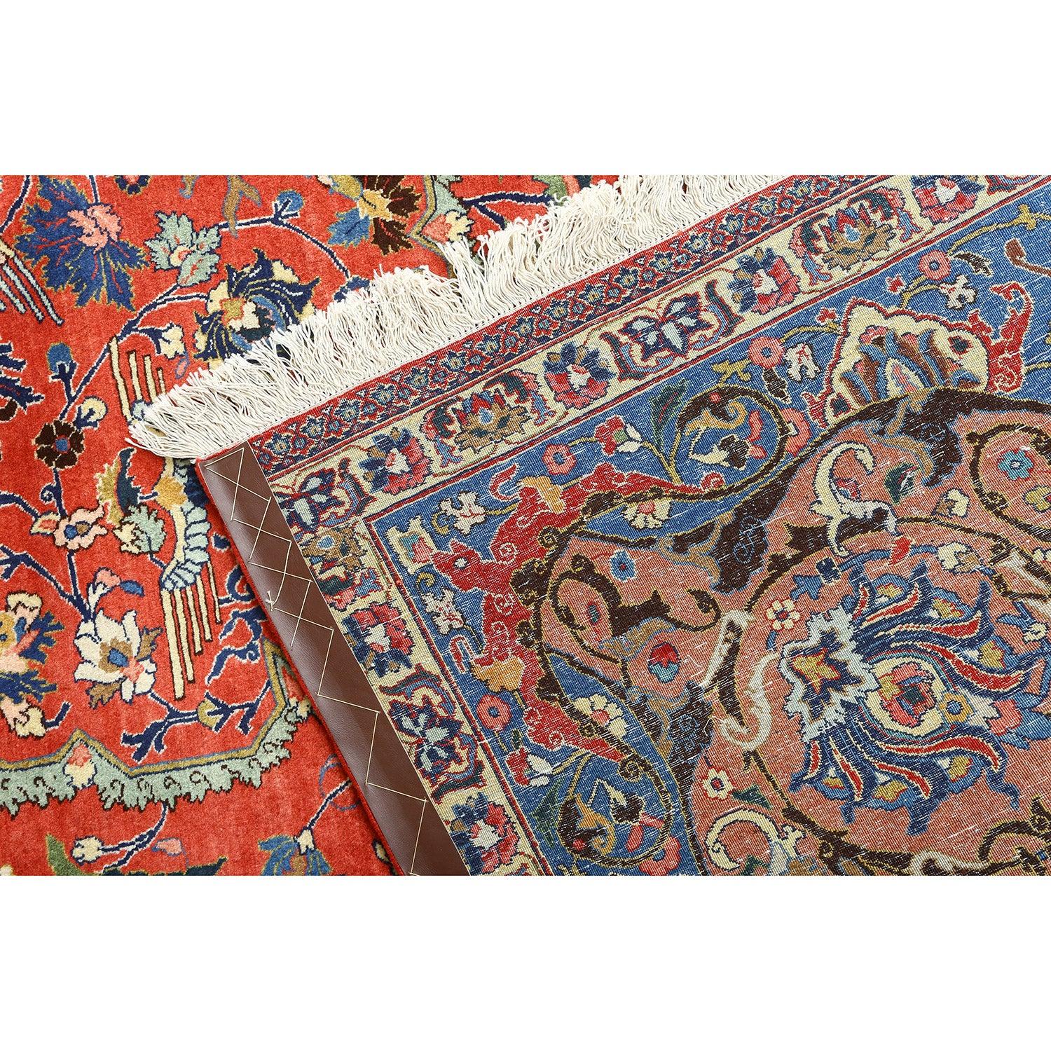 Tappeto antico Tabriz Heydarzadeh in kork e cotone 15'7 X 11'3
 La storia dei tappeti di Tabriz risale al XVI secolo, durante la dinastia Safavide, quando Tabriz divenne un importante centro di tessitura di tappeti. La posizione strategica della