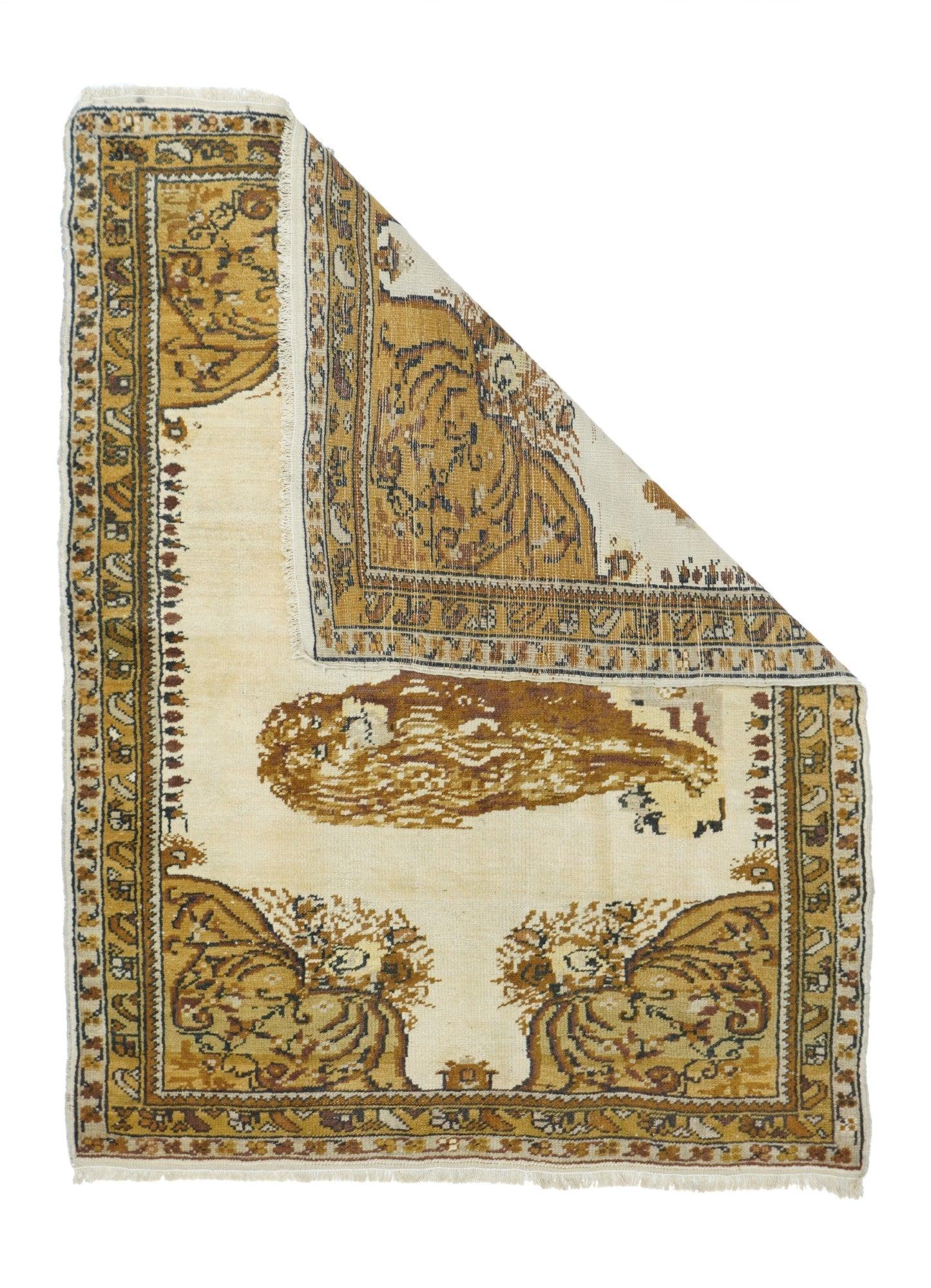 Antico leone persiano Tabriz in lana  Tappeto 3'7'' x 4'8''. I tappeti, gli stendardi, i runner, i tappeti lunghi e le borse delle Townes, dei villaggi e delle tribù dell'Anatolia, tra cui: Oushak, Ghiordes, Kula, Ladik, Hereke, Konya, Melas,