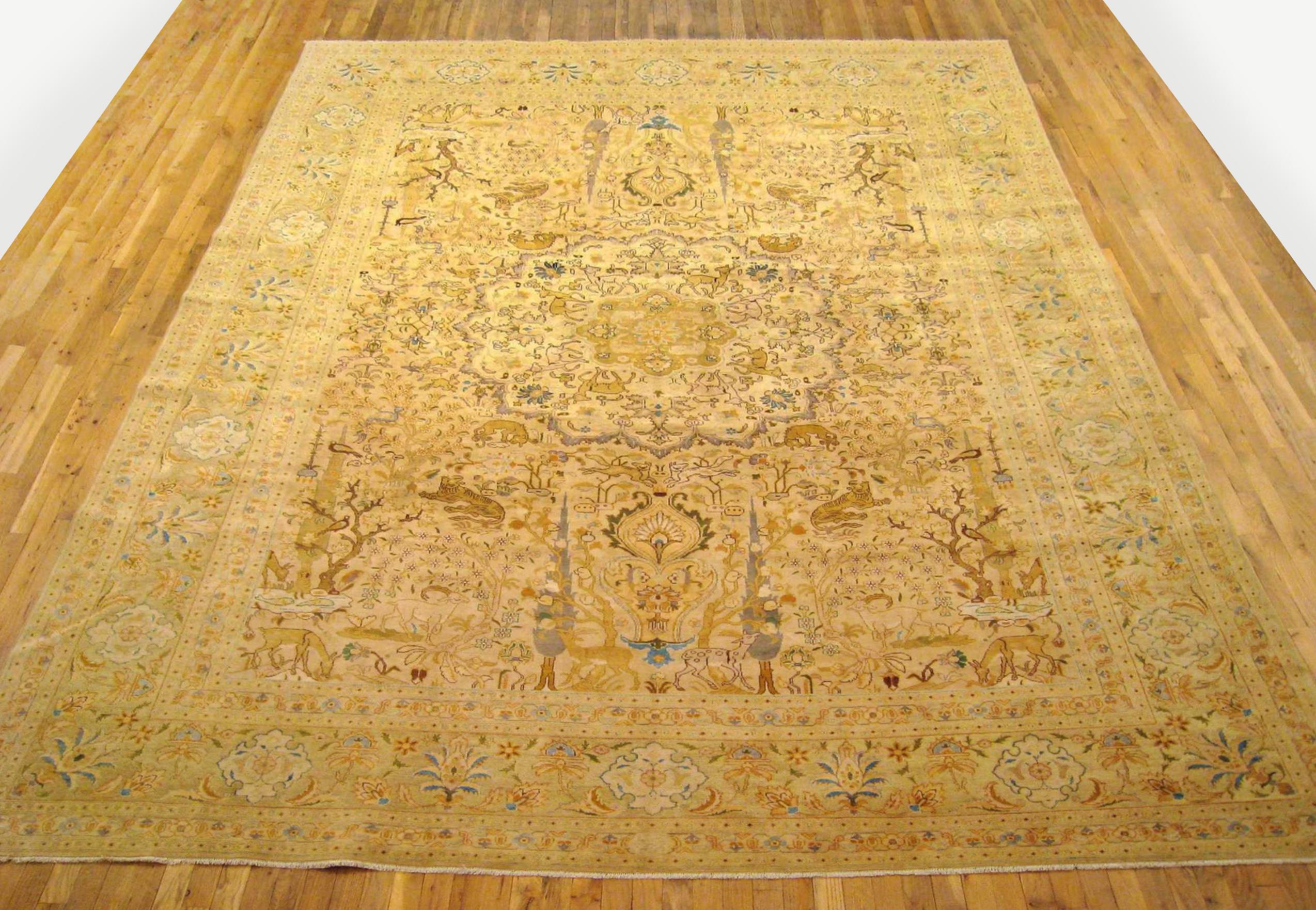 Antique Persian Tabriz Oriental carpet, circa 1920, Room Sized

An antique Persian Tabriz oriental carpet, circa 1920. Size: 13'4