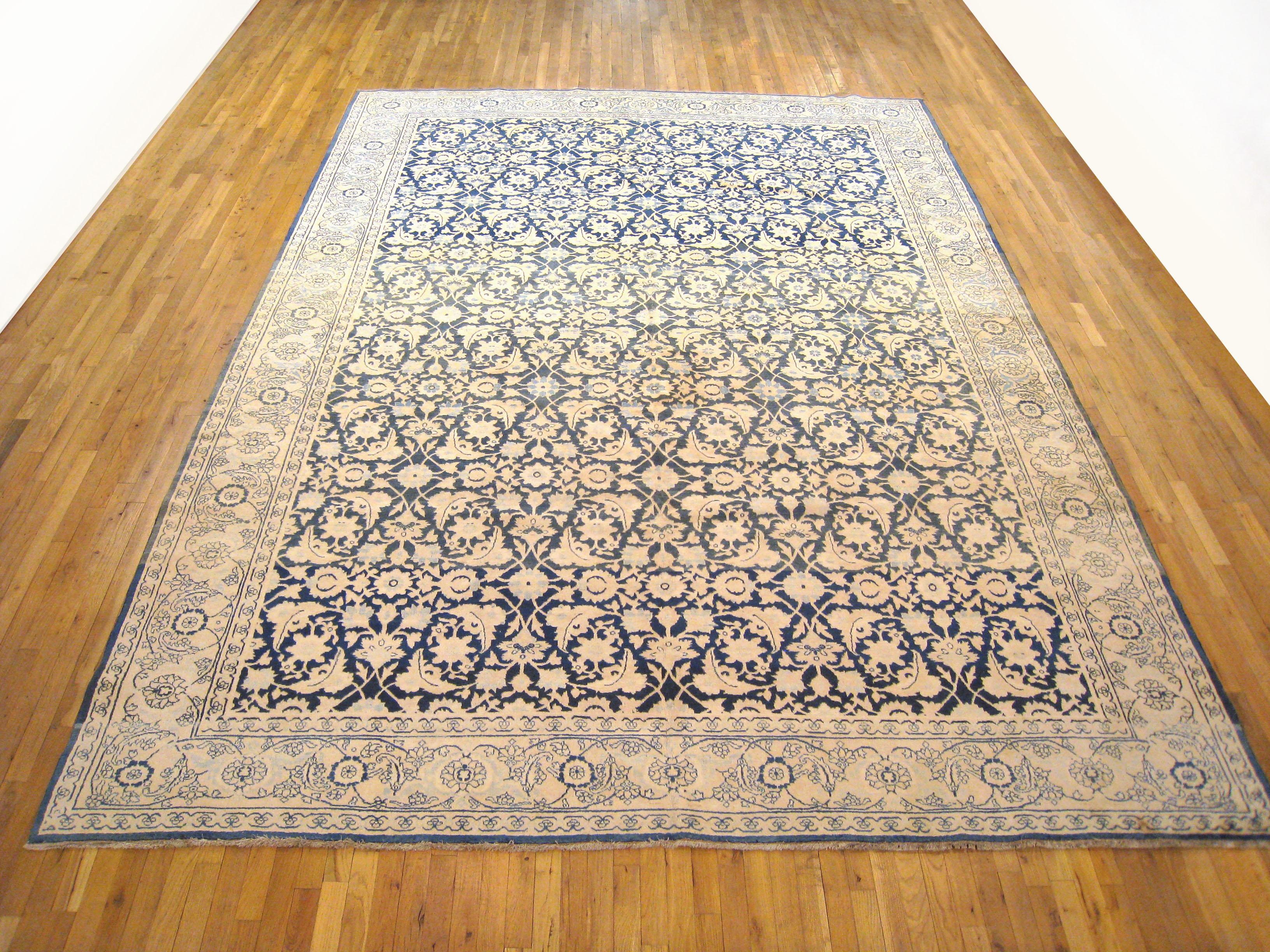 Tapis oriental antique Perisan Tabriz, circa 1910, Taille de pièce

Tapis oriental persan ancien de Tabriz, vers 1910. Taille : 13'8