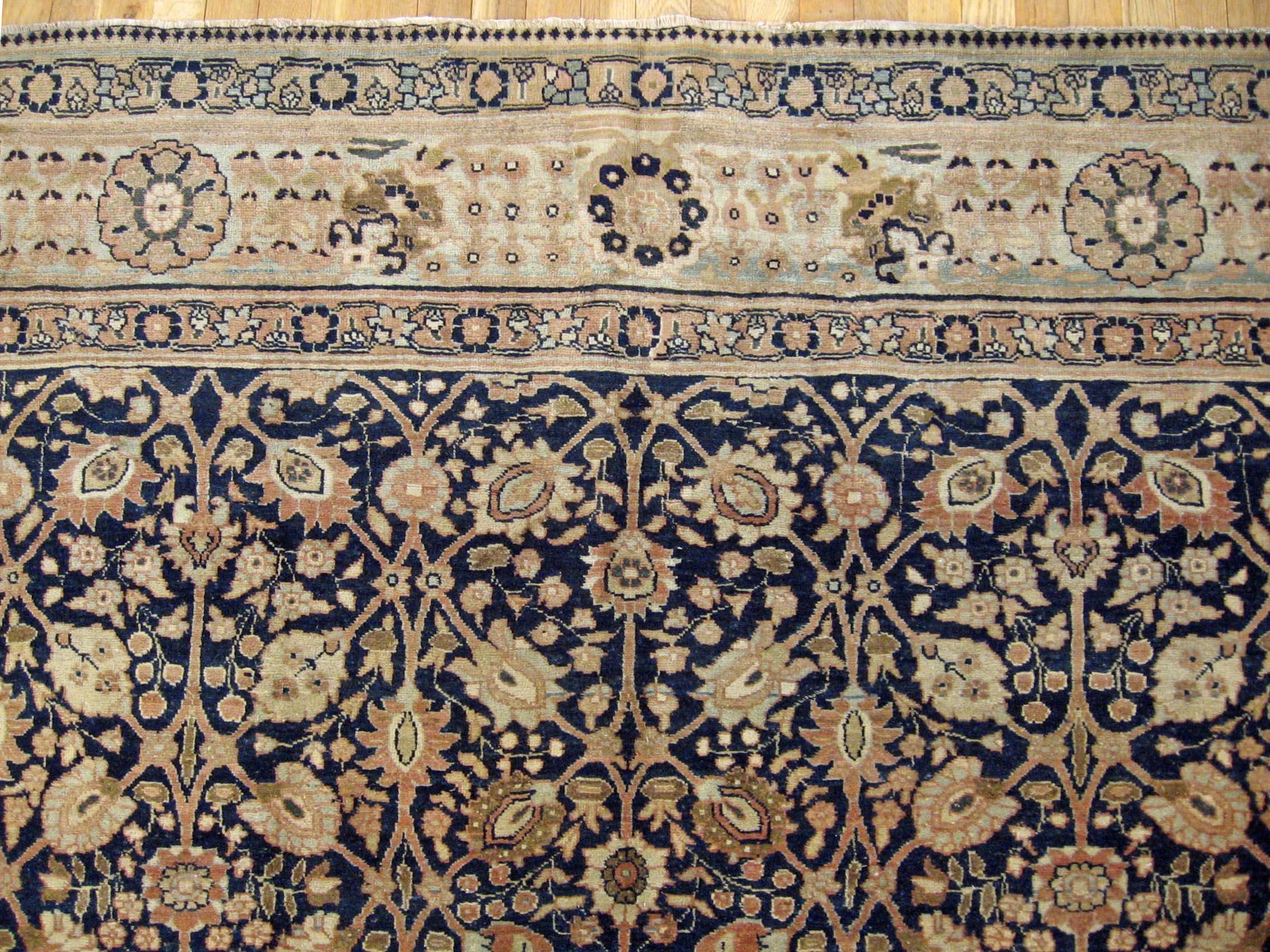 Early 20th Century Antique Persian Tabriz Oriental Carpet in Room Size with Repeating Design For Sale