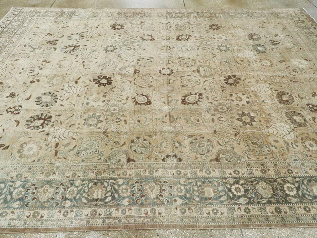 Tappeto antico persiano Tabriz per la camera In condizioni ottime in vendita a New York, NY