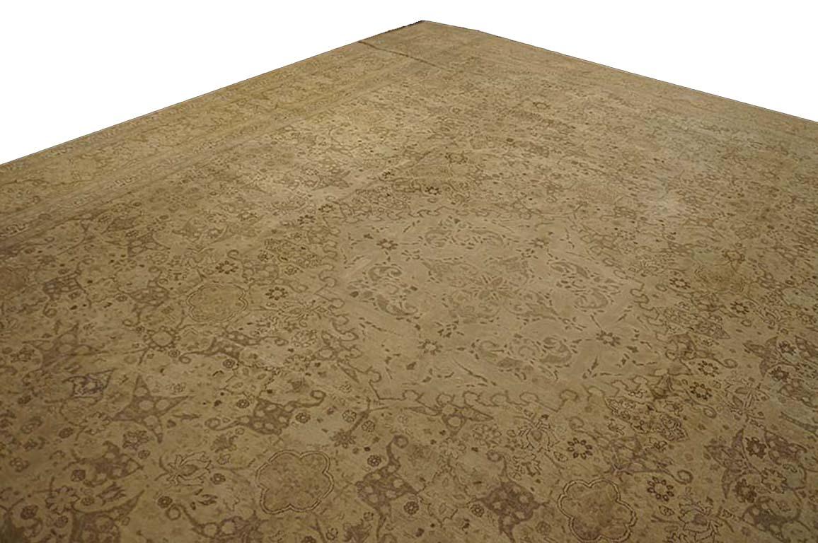 Hand-Knotted Early 20th Century Persian Tabriz Carpet ( 14'2