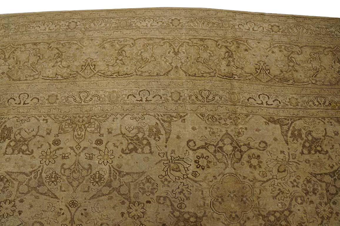 Early 20th Century Persian Tabriz Carpet ( 14'2
