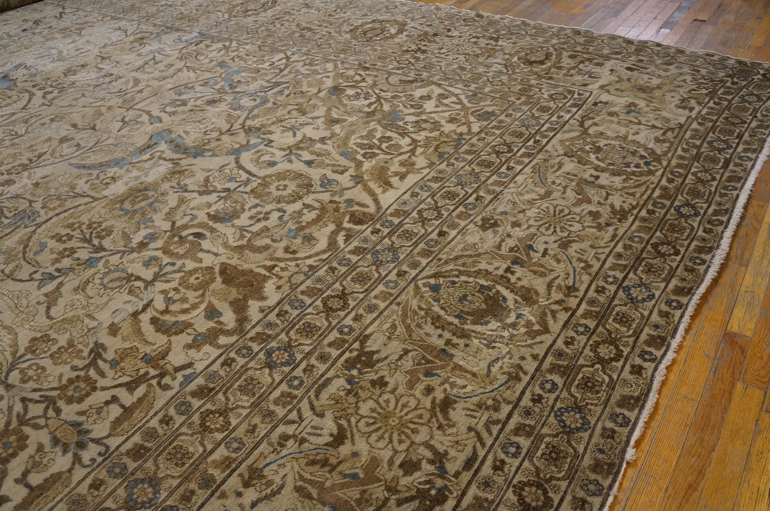 Late 19th Century Persian Tabriz Carpet ( 18'4