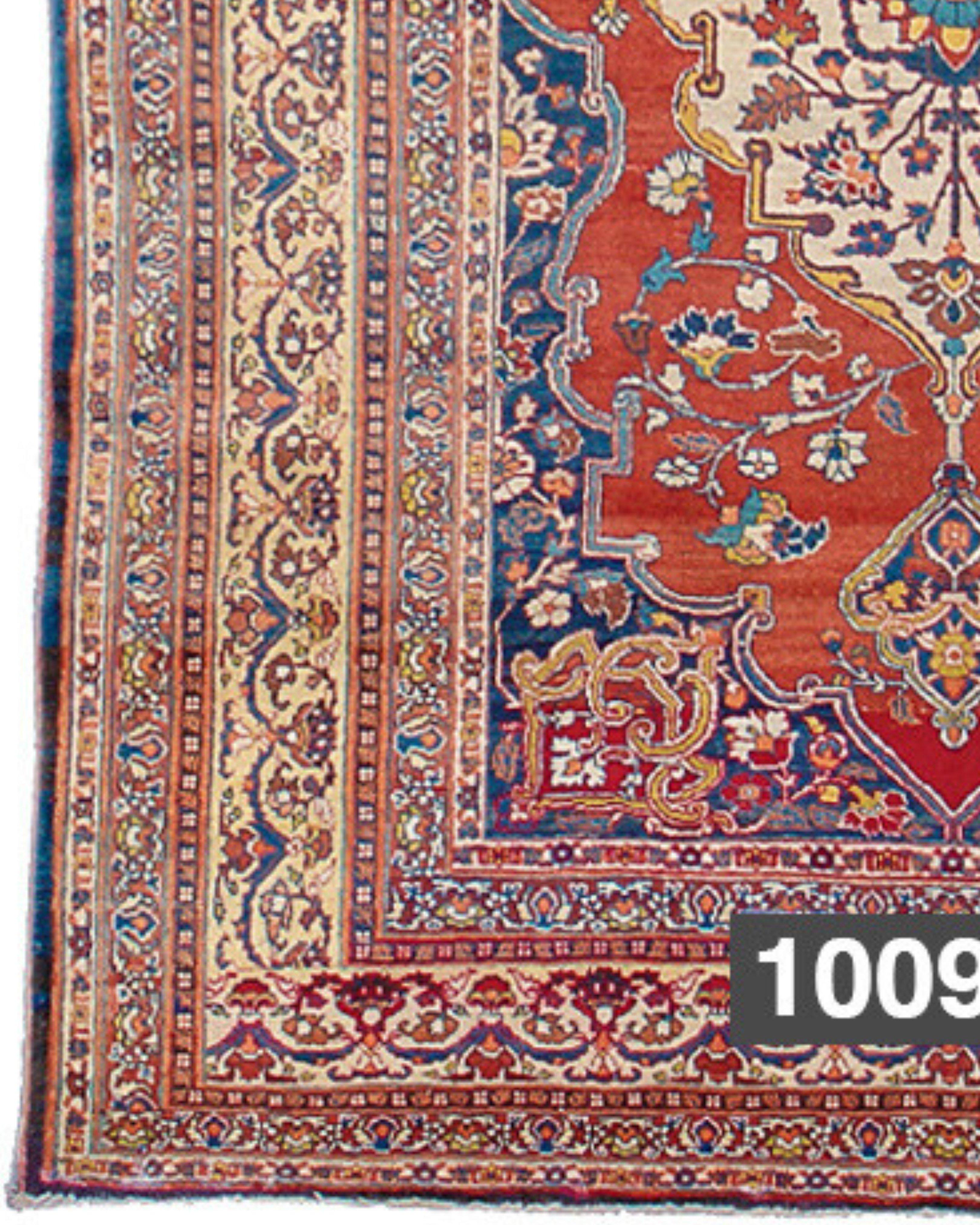 Antiker persischer Täbris-Teppich, 19. Jahrhundert (Handgewebt) im Angebot