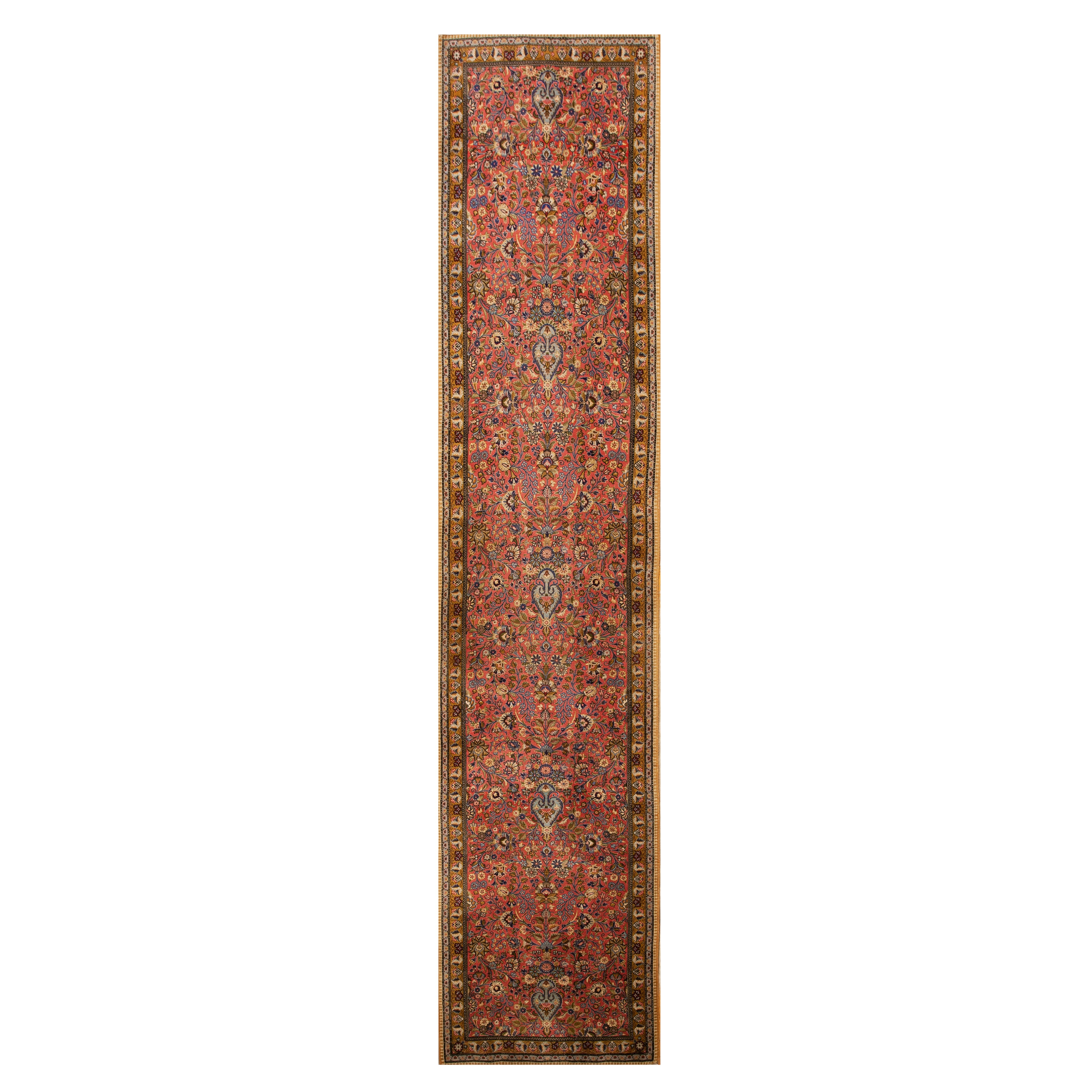 Antiker persischer Täbris-Teppich 2'10" x 13'3"