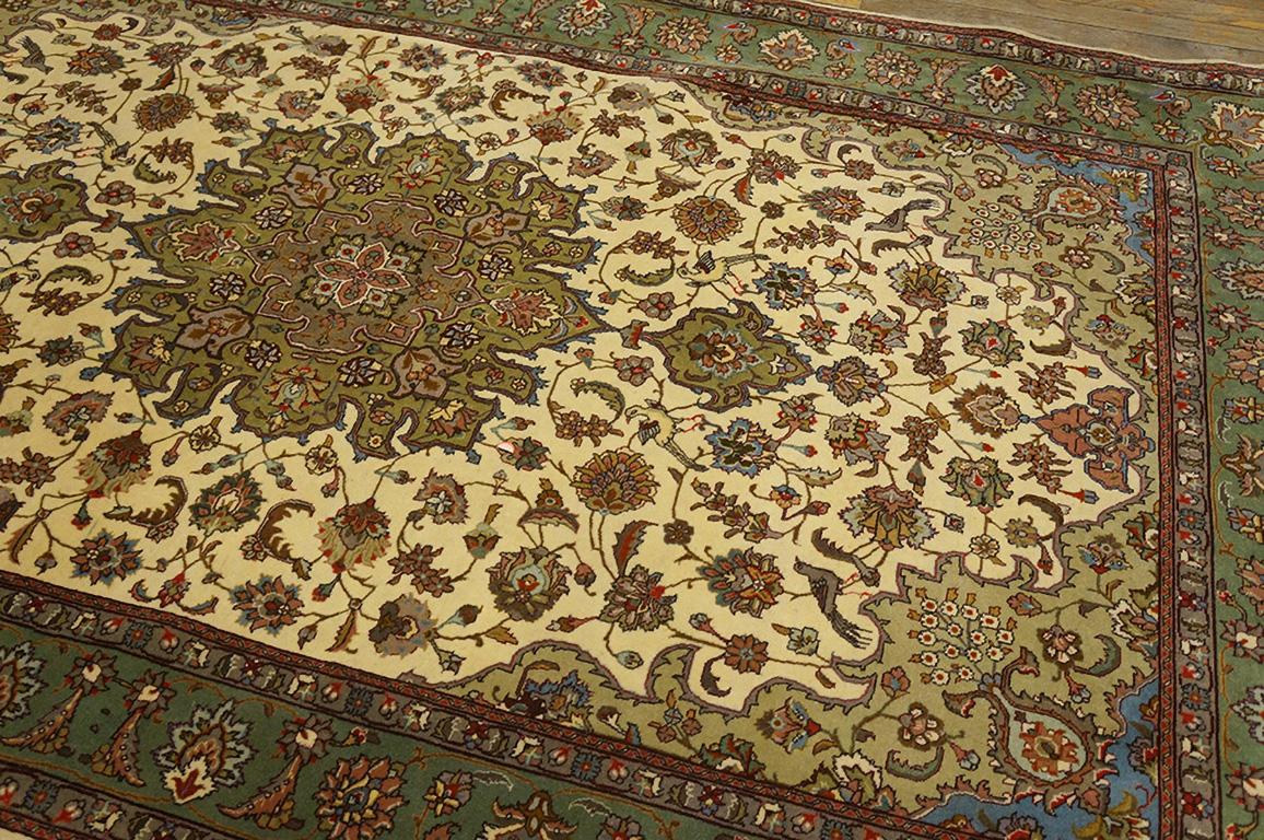 Antiker persischer Täbriz-Teppich, Größe: 4' 10'' x 7' 9''.