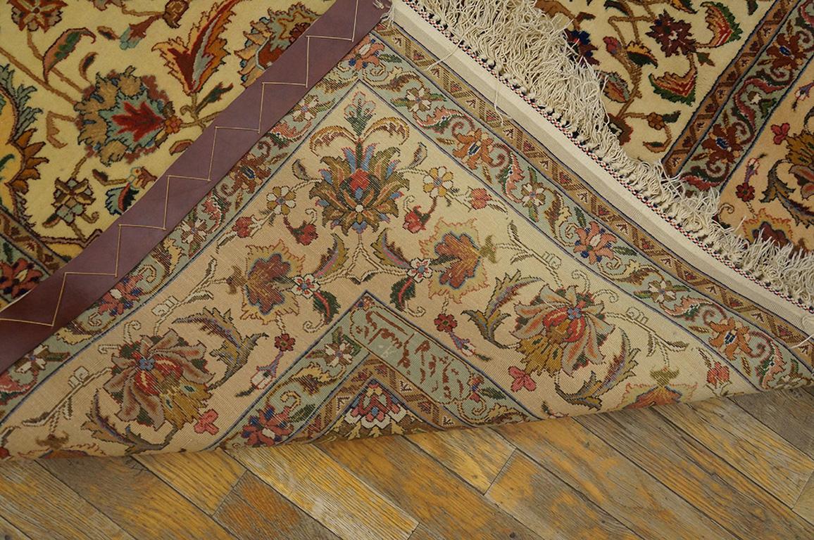 Antiker persischer Täbriz-Teppich, 2,25 m x 2,25 m (Persisch) im Angebot