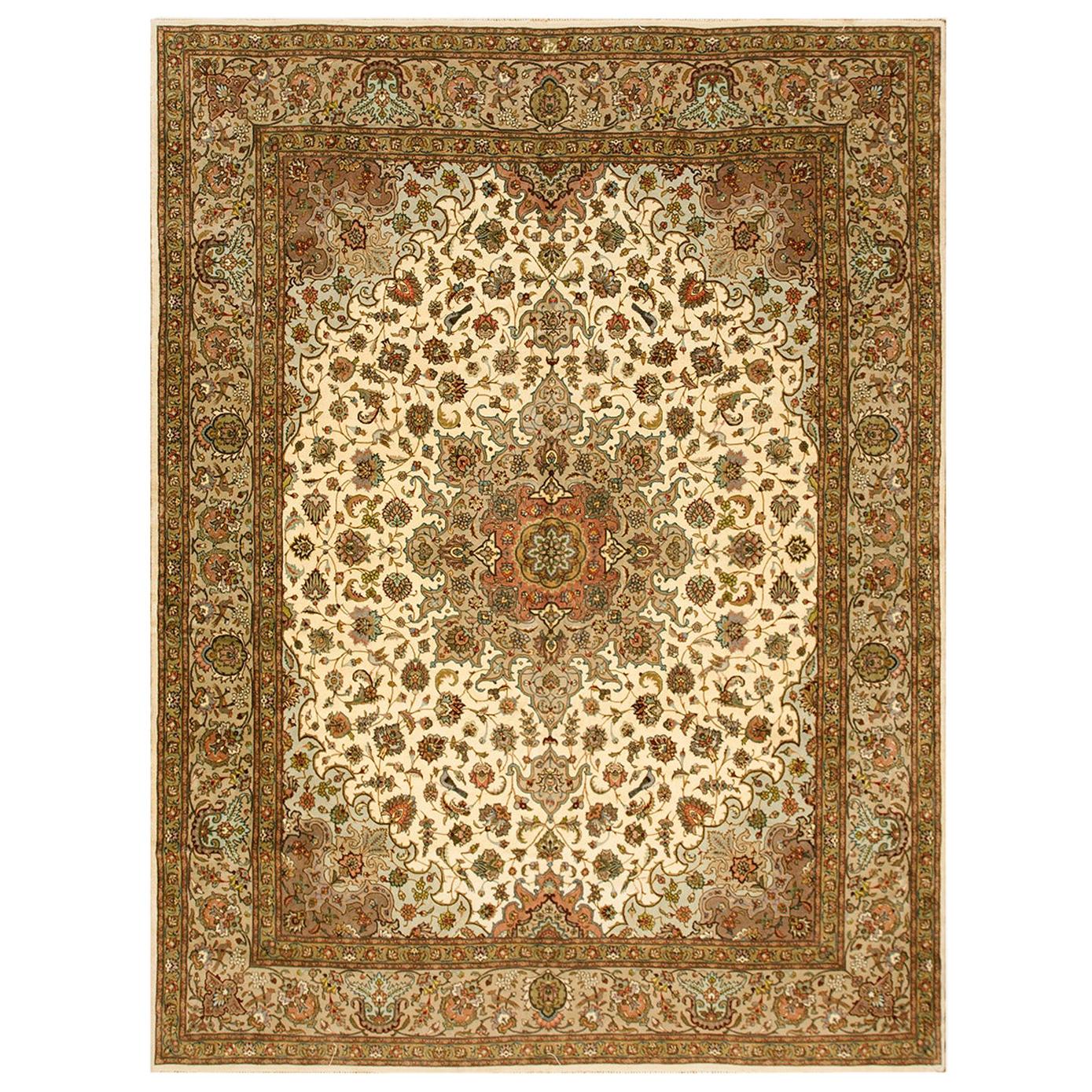 Tapis persan ancien de Tabriz en vente