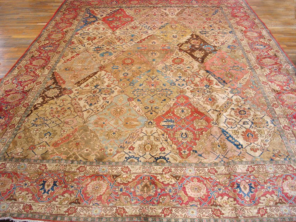 Early 20th Century Persian Tabriz Carpet 
9'10