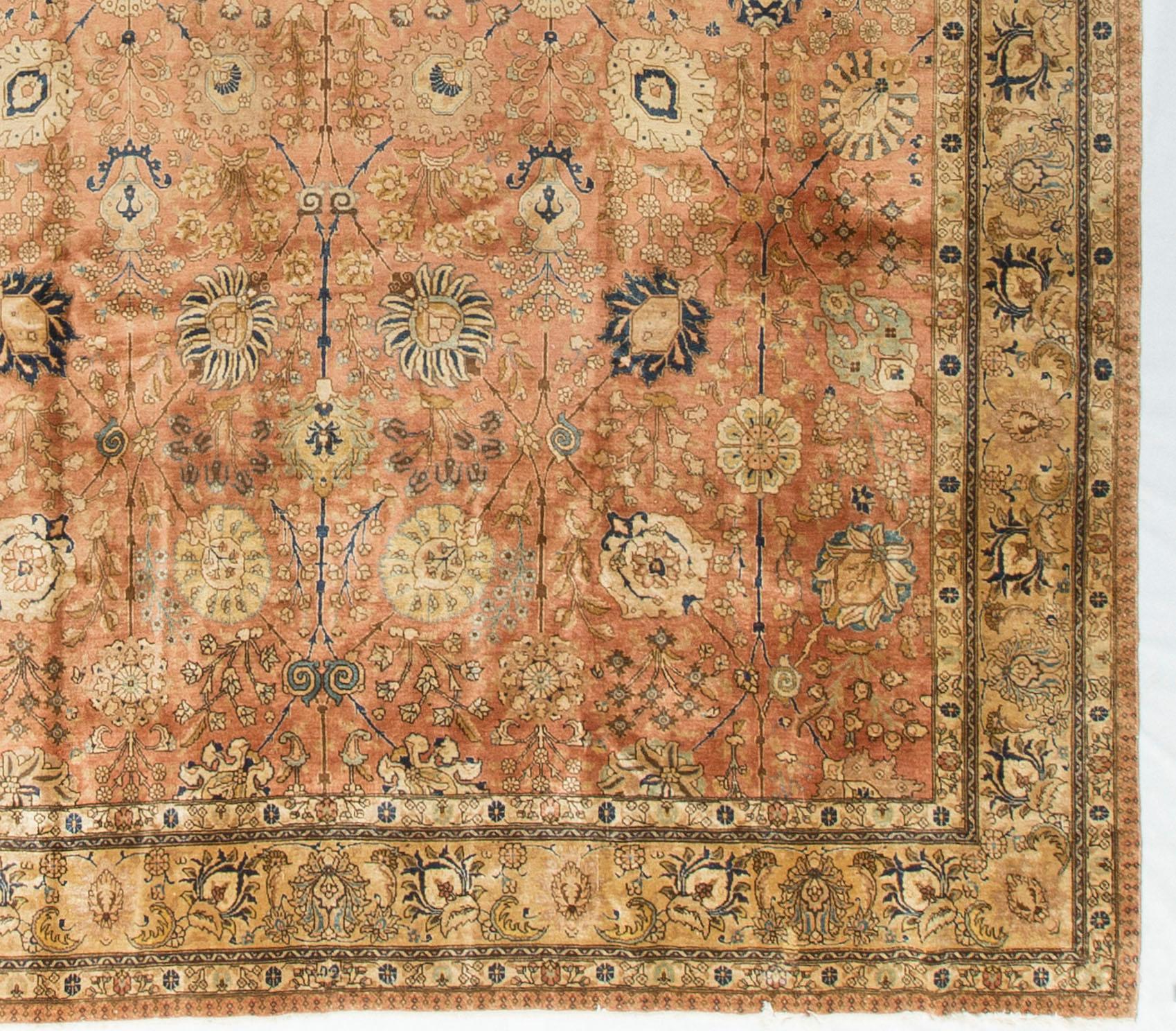 Perse Tapis persan ancien de Tabriz en vente