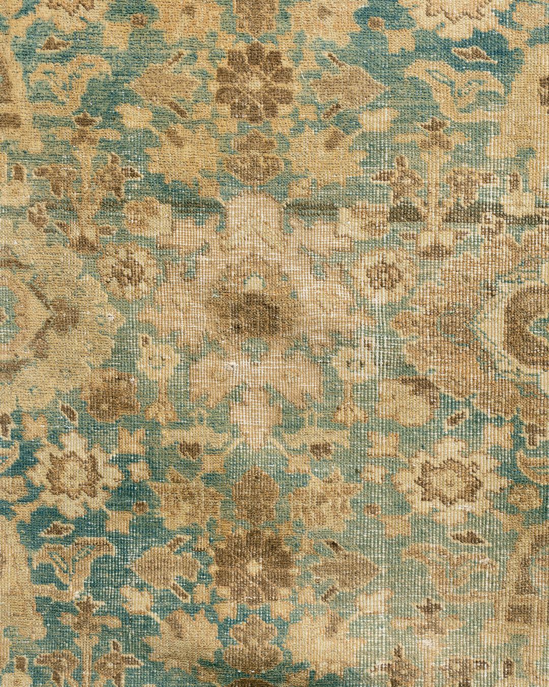 Antiker persischer Täbriz-Teppich, um 1900  10'9 x 15'6 Zoll (Persisch) im Angebot