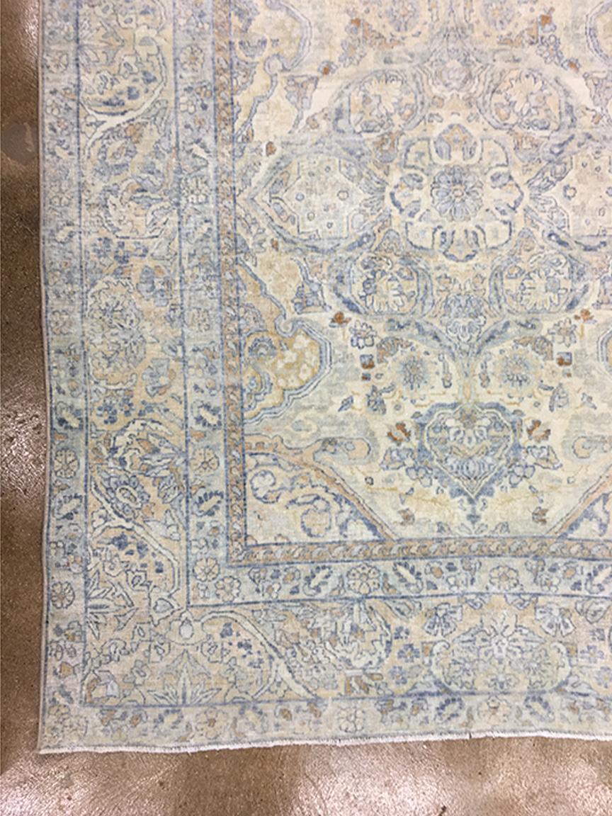 Annodato a mano Antico tappeto persiano Tabriz Circa 1920 in vendita