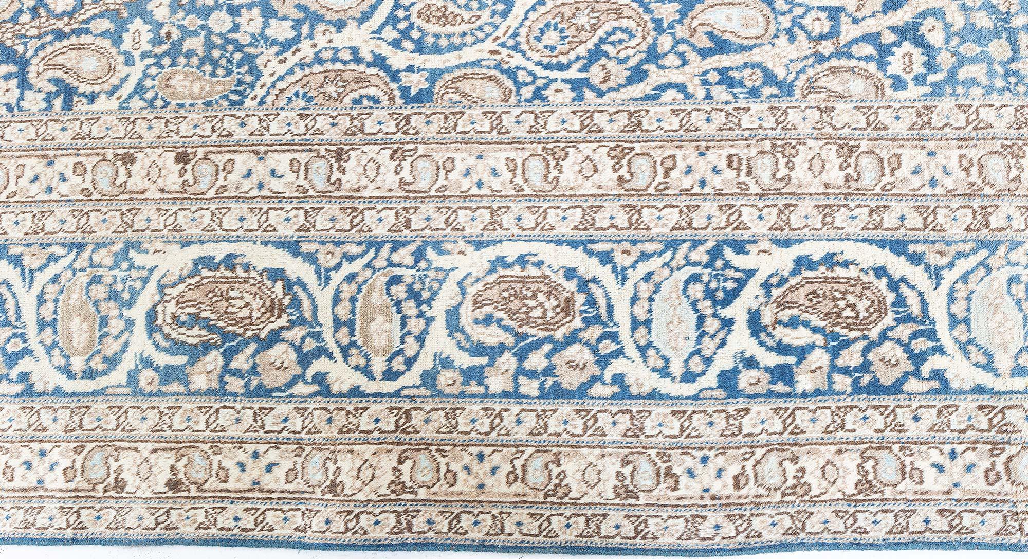 Antiker persischer Täbris-Teppich Doris Leslie Blau (Tabriz) im Angebot