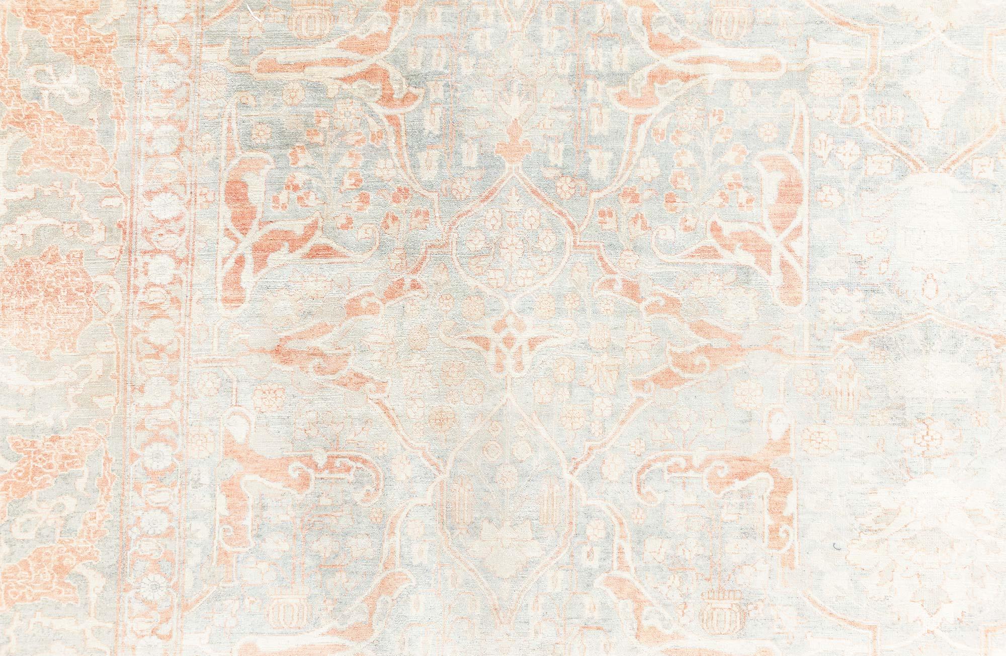 Tapis persan ancien de Tabriz Doris Leslie Blau Bon état - En vente à New York, NY