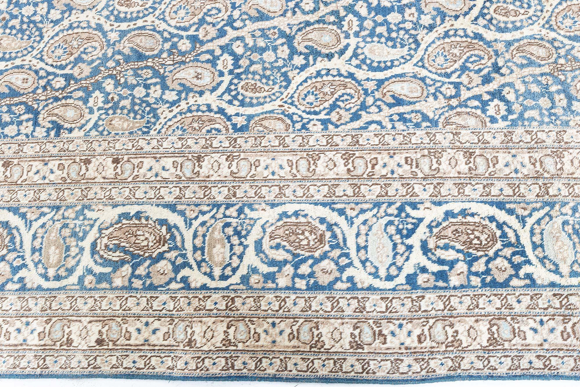 Antiker persischer Täbris-Teppich Doris Leslie Blau (Handgewebt) im Angebot