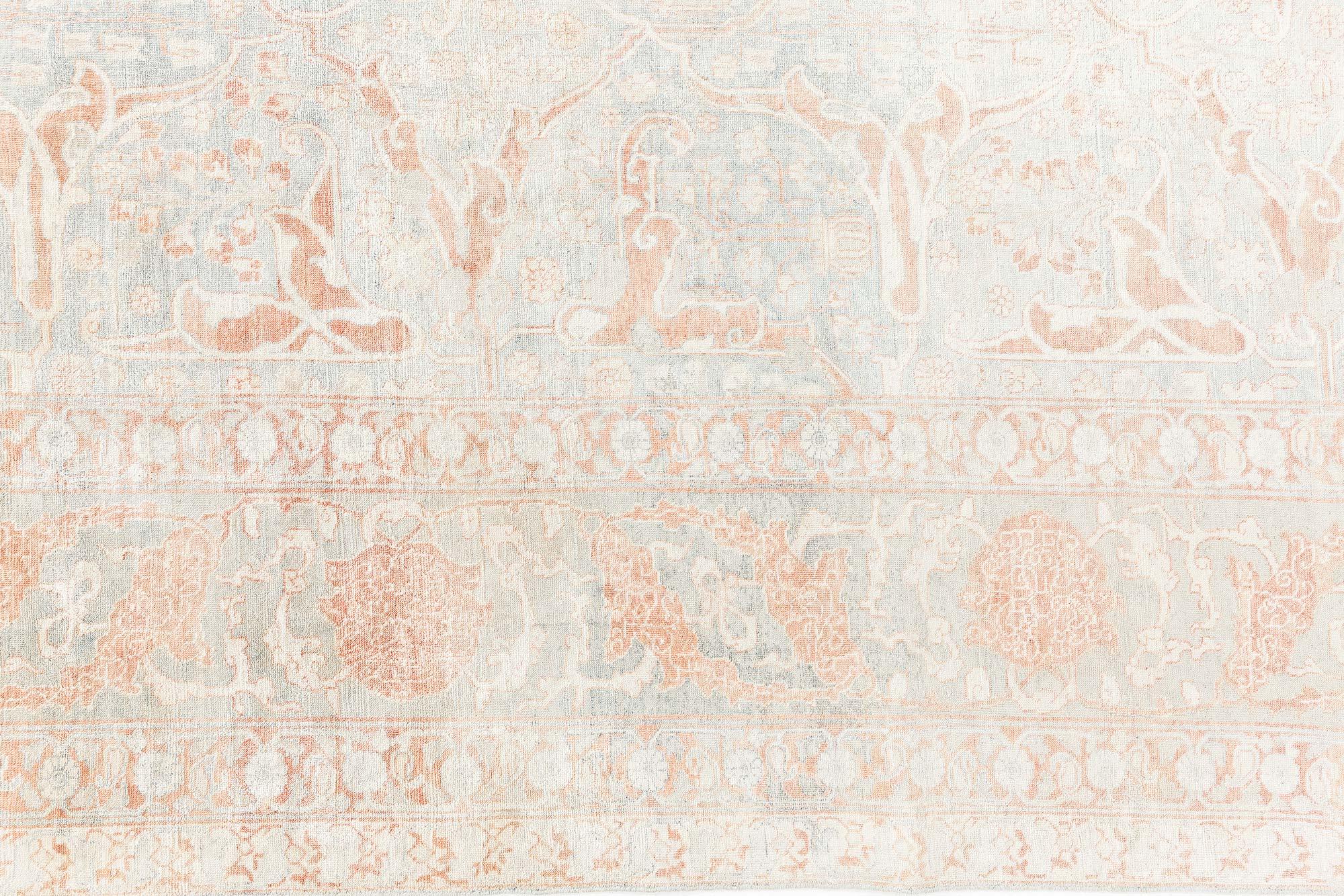 20ième siècle Tapis persan ancien de Tabriz Doris Leslie Blau en vente