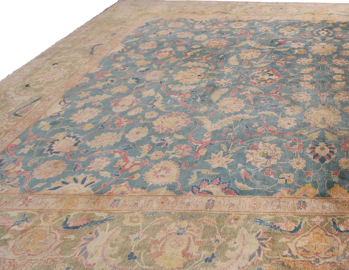 Annodato a mano Tappeto antico persiano Tabriz Tappeto floreale geometrico fine a fondo blu in vendita