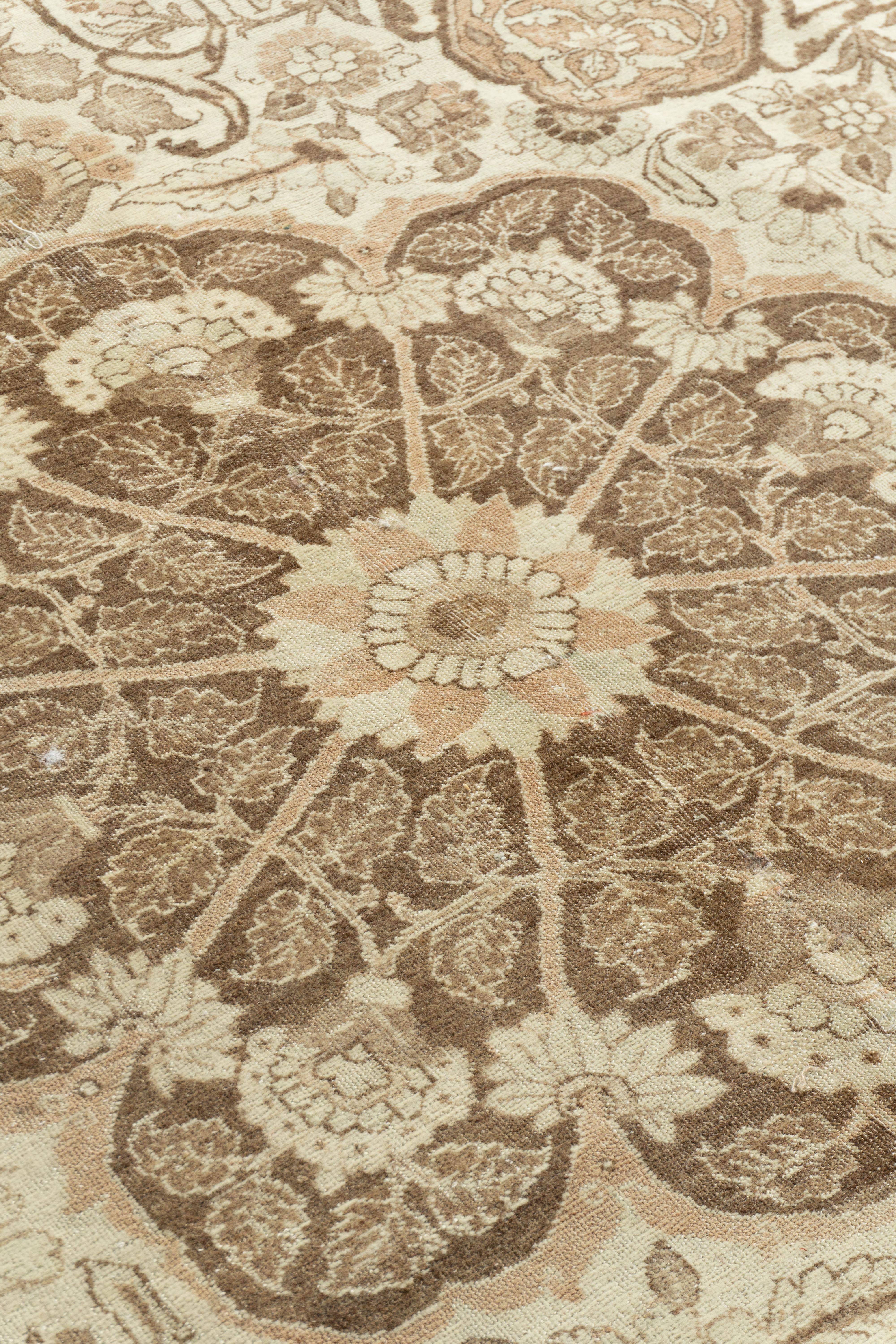 Tapis persan ancien de Tabriz  12'5 x 17'10 en vente 3