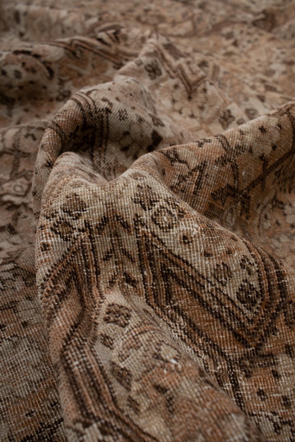 Antiker persischer Täbriz-Teppich im Angebot 3