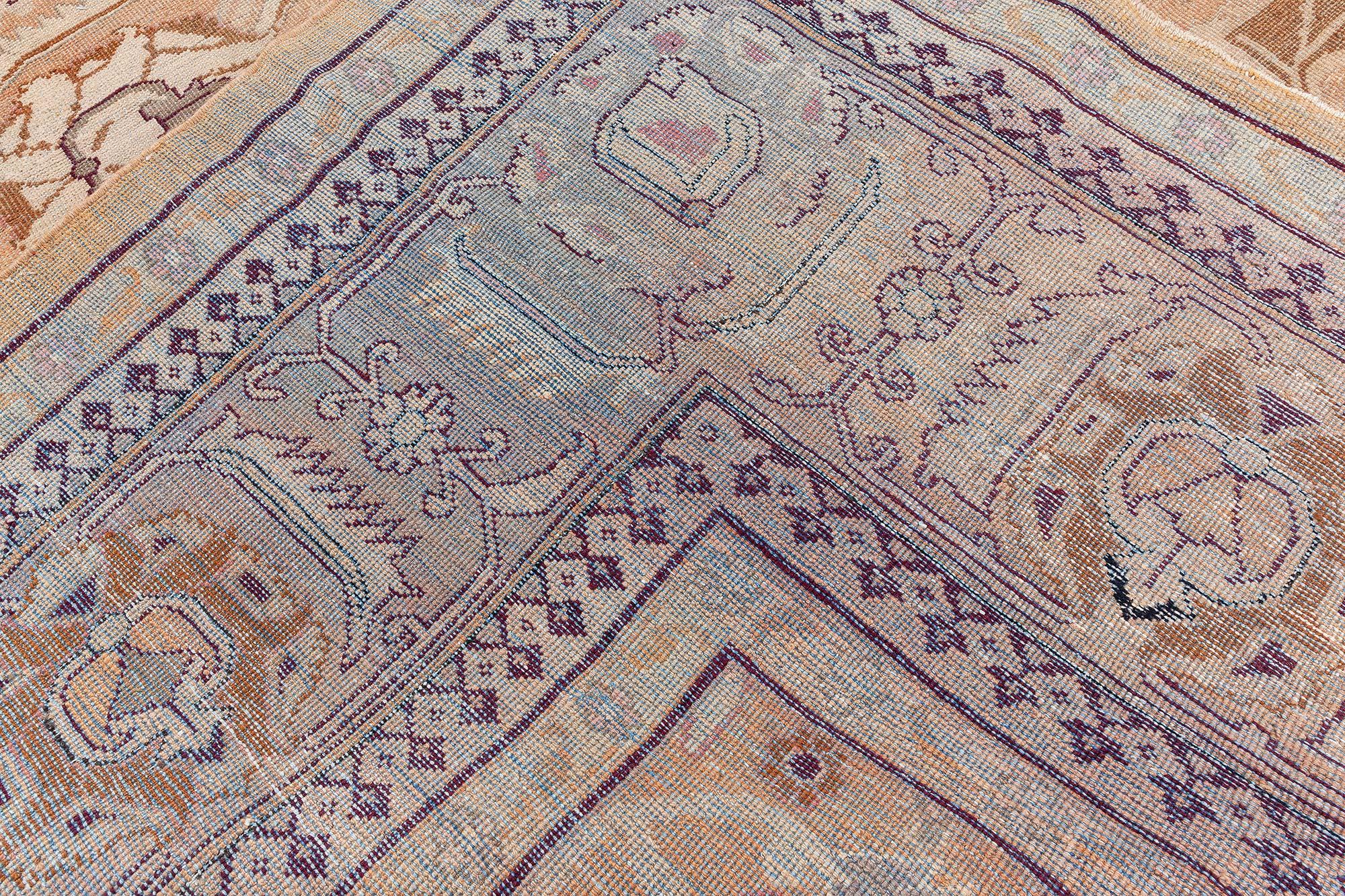 Tapis persan ancien de Tabriz Doris Leslie Blau en vente 3