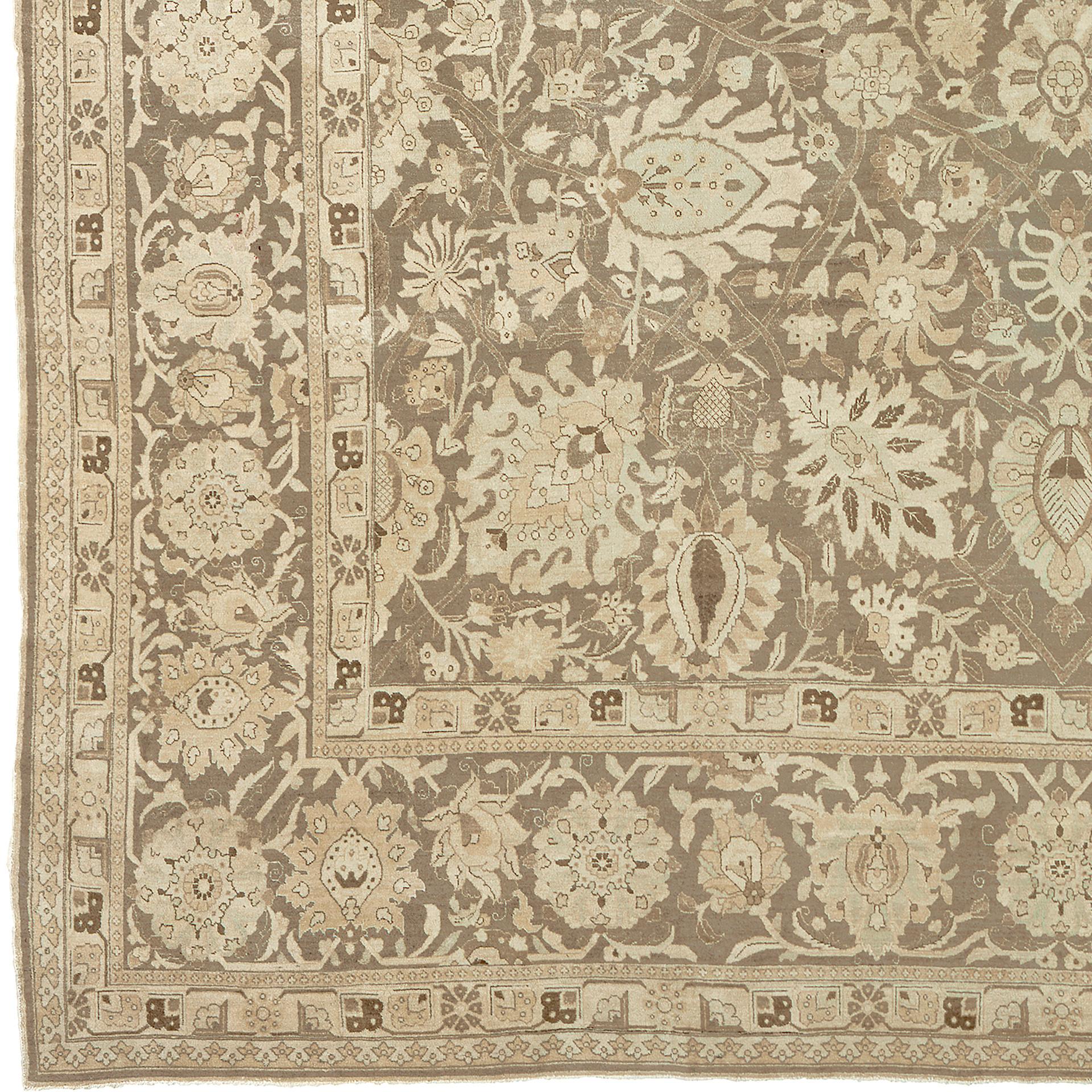 Antique Persian Tabriz rug
North-West Persia, circa 1890
21'3