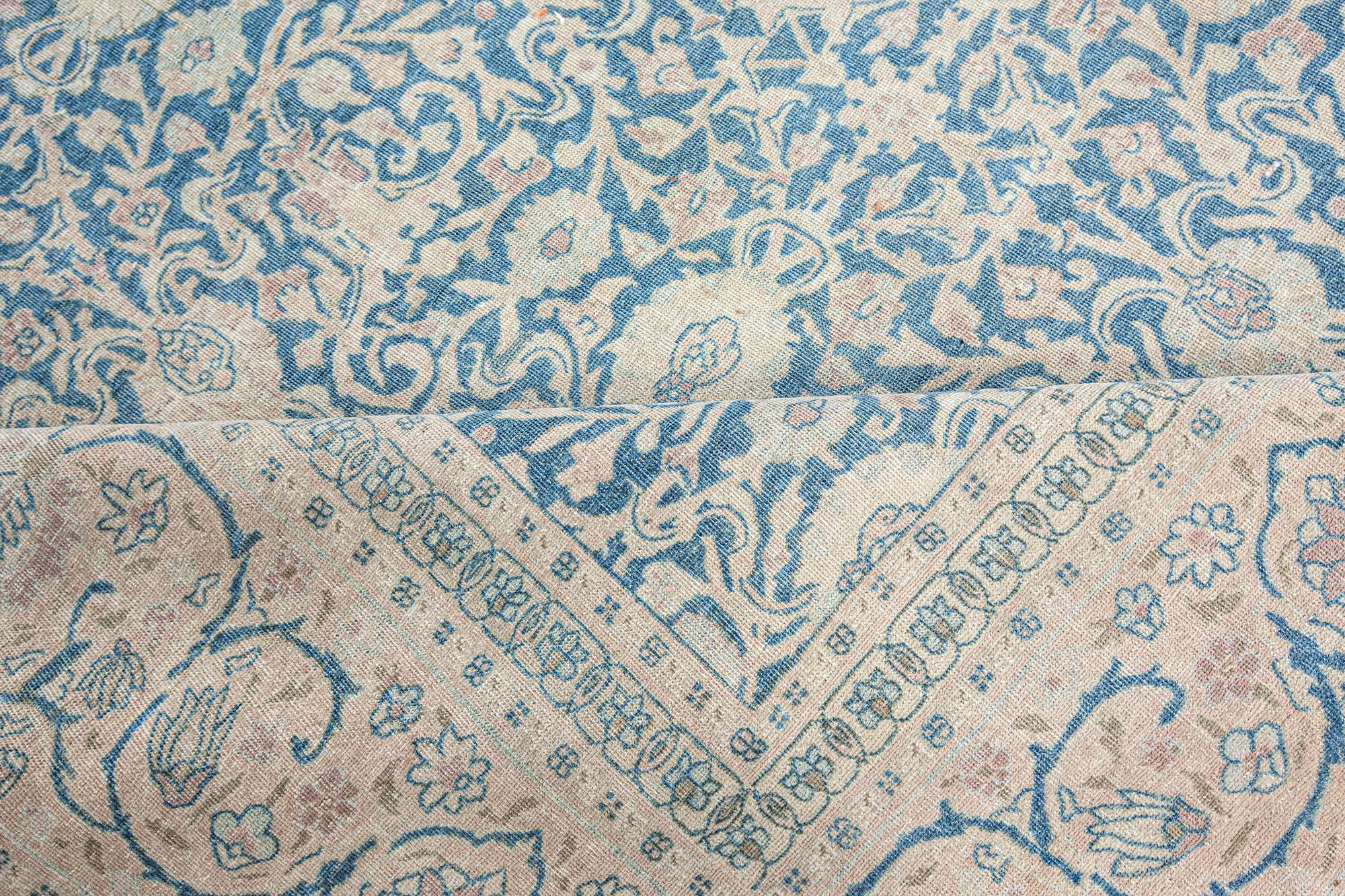 Antique Persian Tabriz rug
Size: 11'0