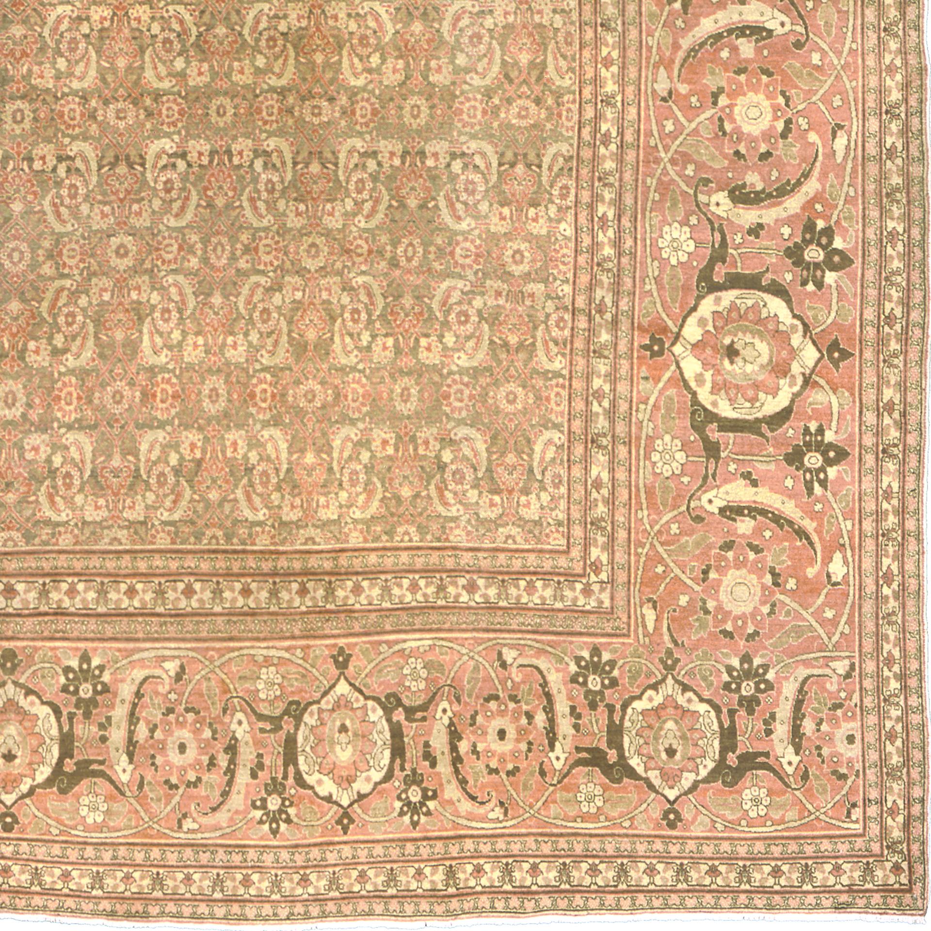 Antique Persian Tabriz Rug In Good Condition For Sale In New York, NY