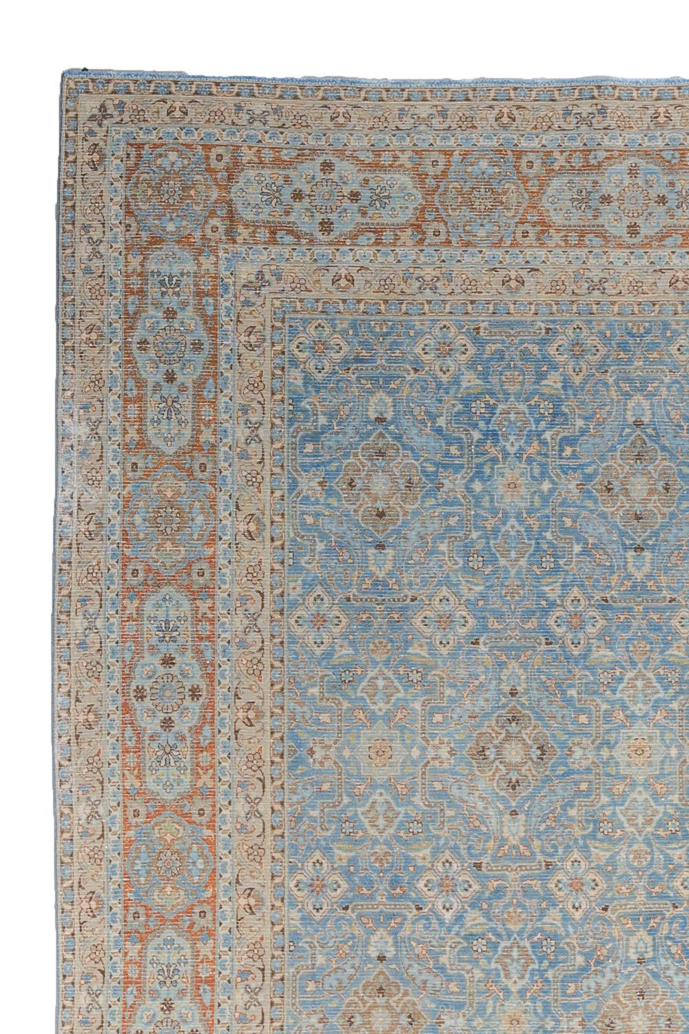 Antique Persian Tabriz Rug In Good Condition For Sale In West Palm Beach, FL