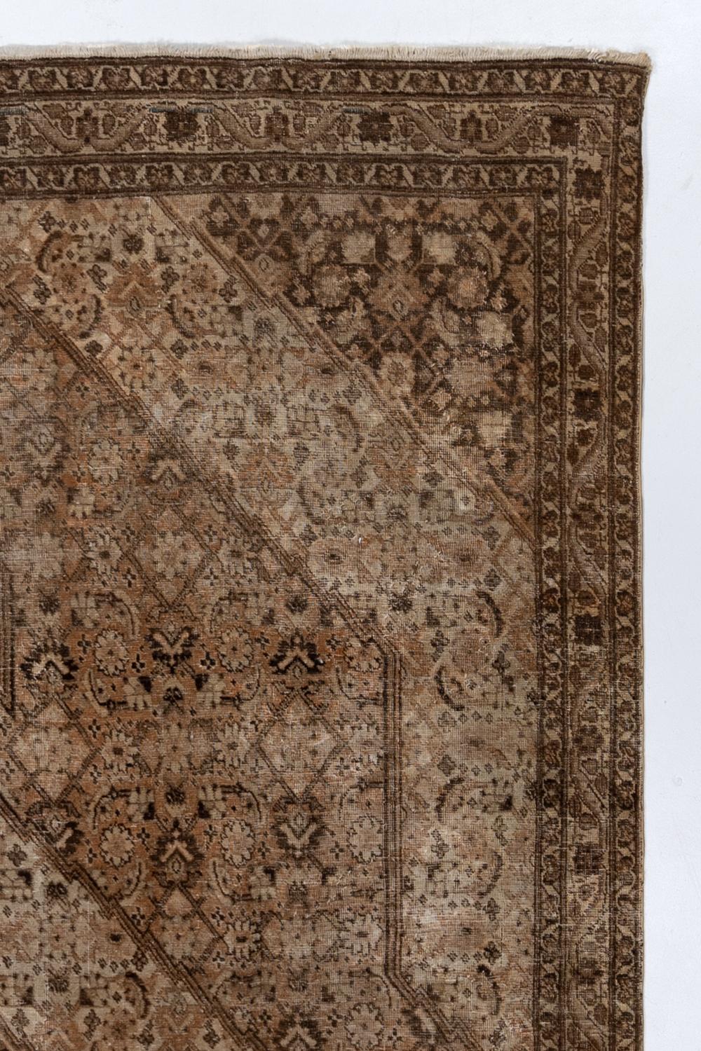 Antique Persian Tabriz Rug In Good Condition For Sale In West Palm Beach, FL