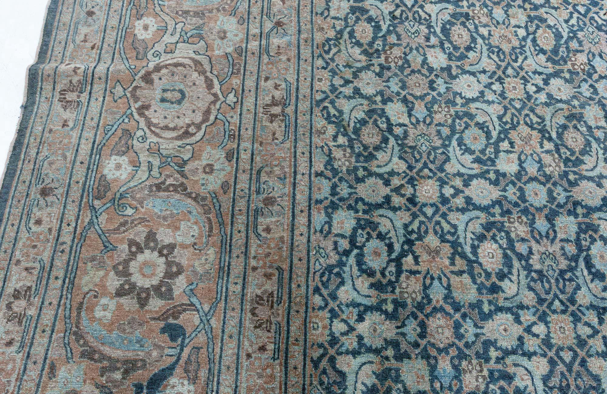 Noué à la main Tapis persan ancien de Tabriz Doris Leslie Blau en vente