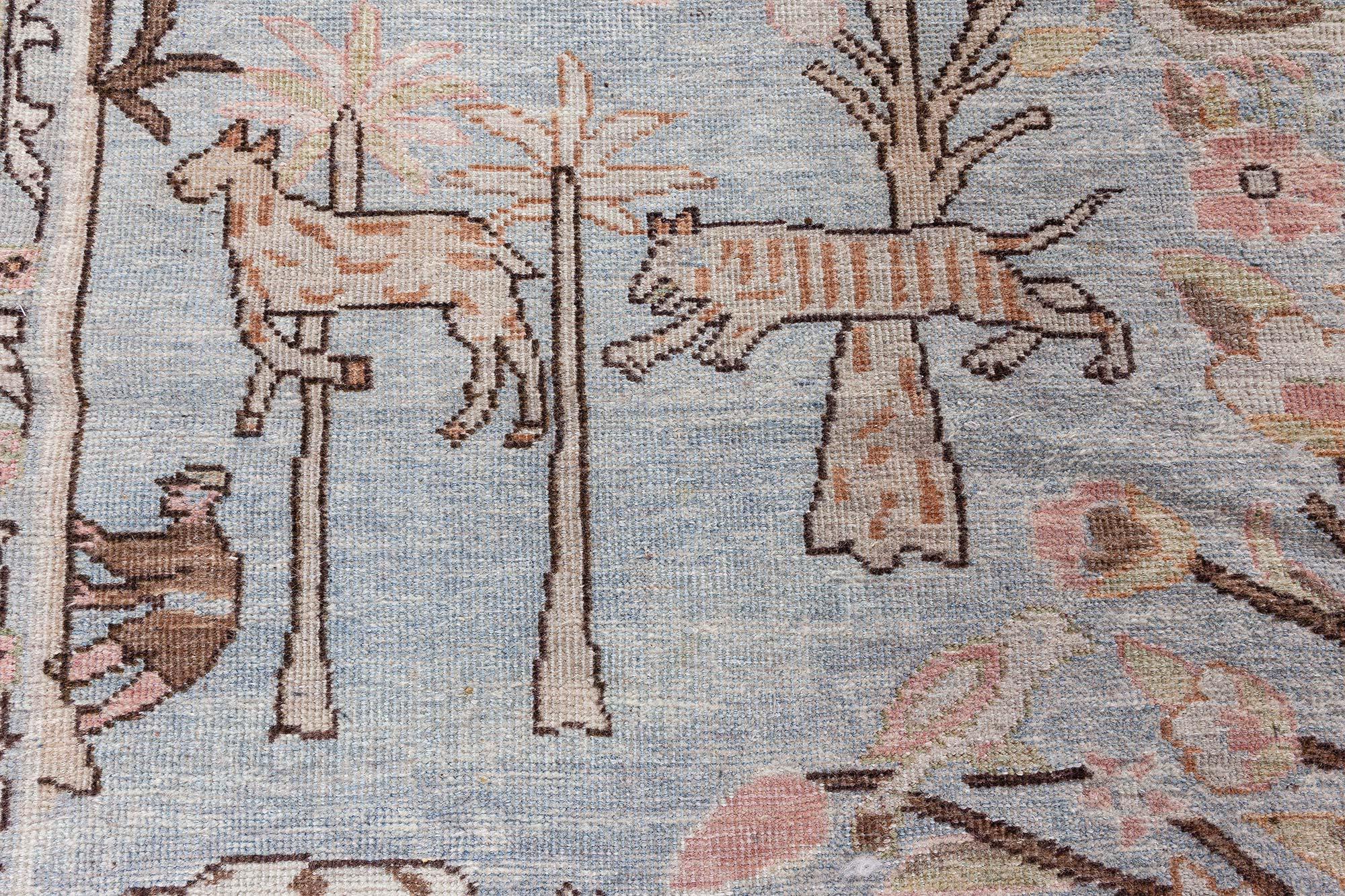 Noué à la main Tapis persan ancien de Tabriz Doris Leslie Blau en vente